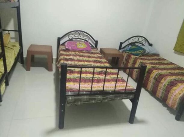 83000
للبيع : - ارض بمساحة 347مترفي منطقة الجوفة الاغوارعلى ثلاث شوارع عليها بركة سباحه وبيت طابقين معفش عفش بسيط يخدم البركة مع شورات خارجيه للبيع كإستثمار بدخل شهري لابأس فيه للراغبين باتخاذ القطعة...