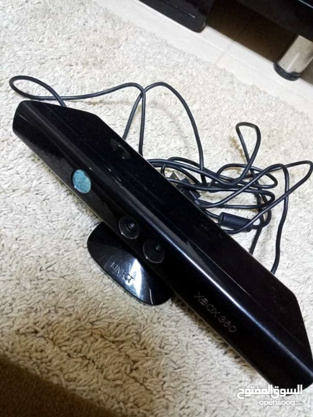 اكس بوكس 360 للبيع بحالة جيدة جدا بدون اي عطل جميع القطع اصلية.
معدلة(يعني السيدي بدينار او دينارين) ، 250gb ، ايدتين اصليات ، جميع الوصلات ، كاميرا ، عليها حساب اون لاين......السعر 150 وان شاء الله م...