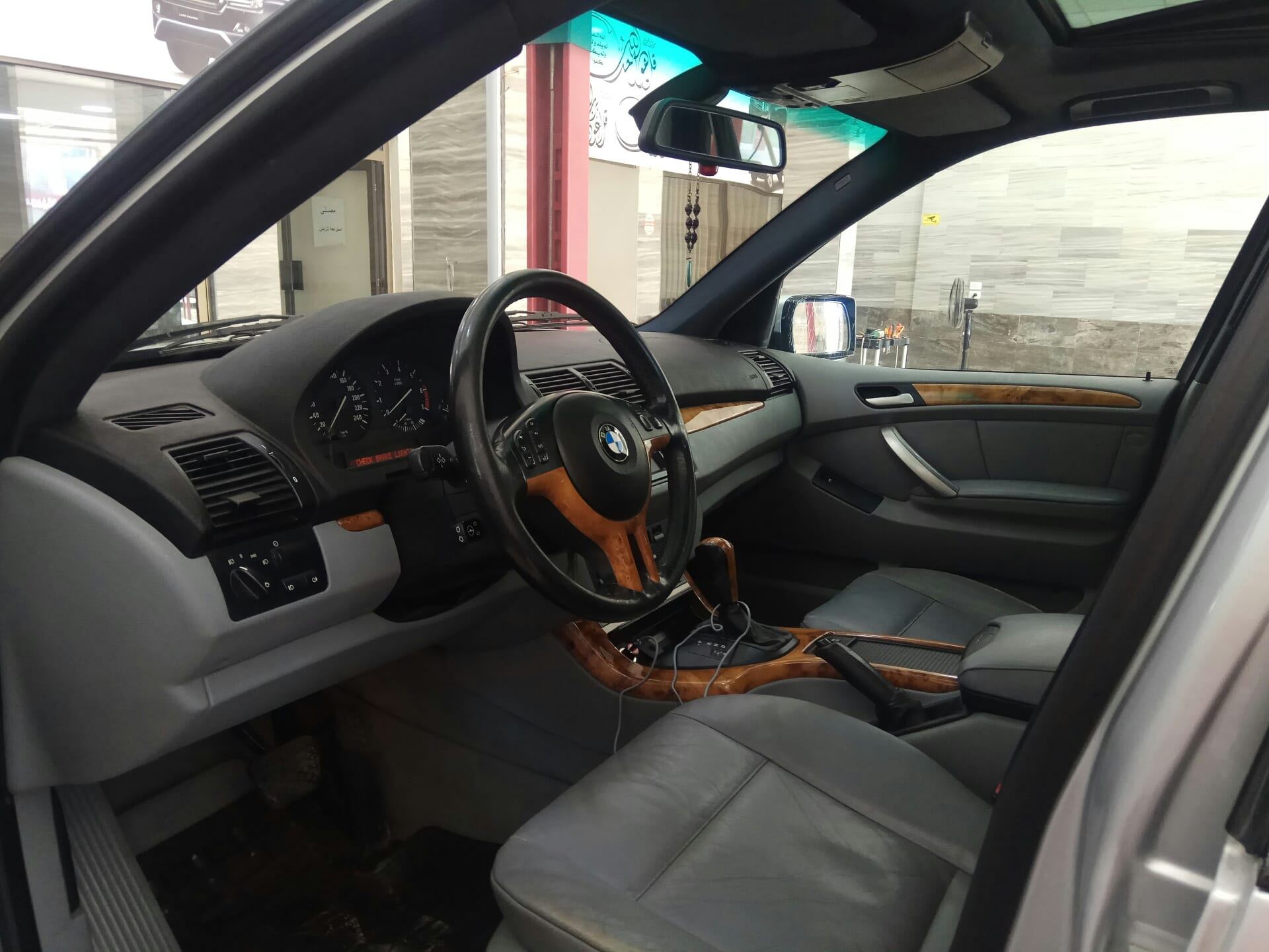 BMW X5
لا تنسَ أنك شاهدت هذا الإعلان في عنكبوت
التفاصيل بالصور...