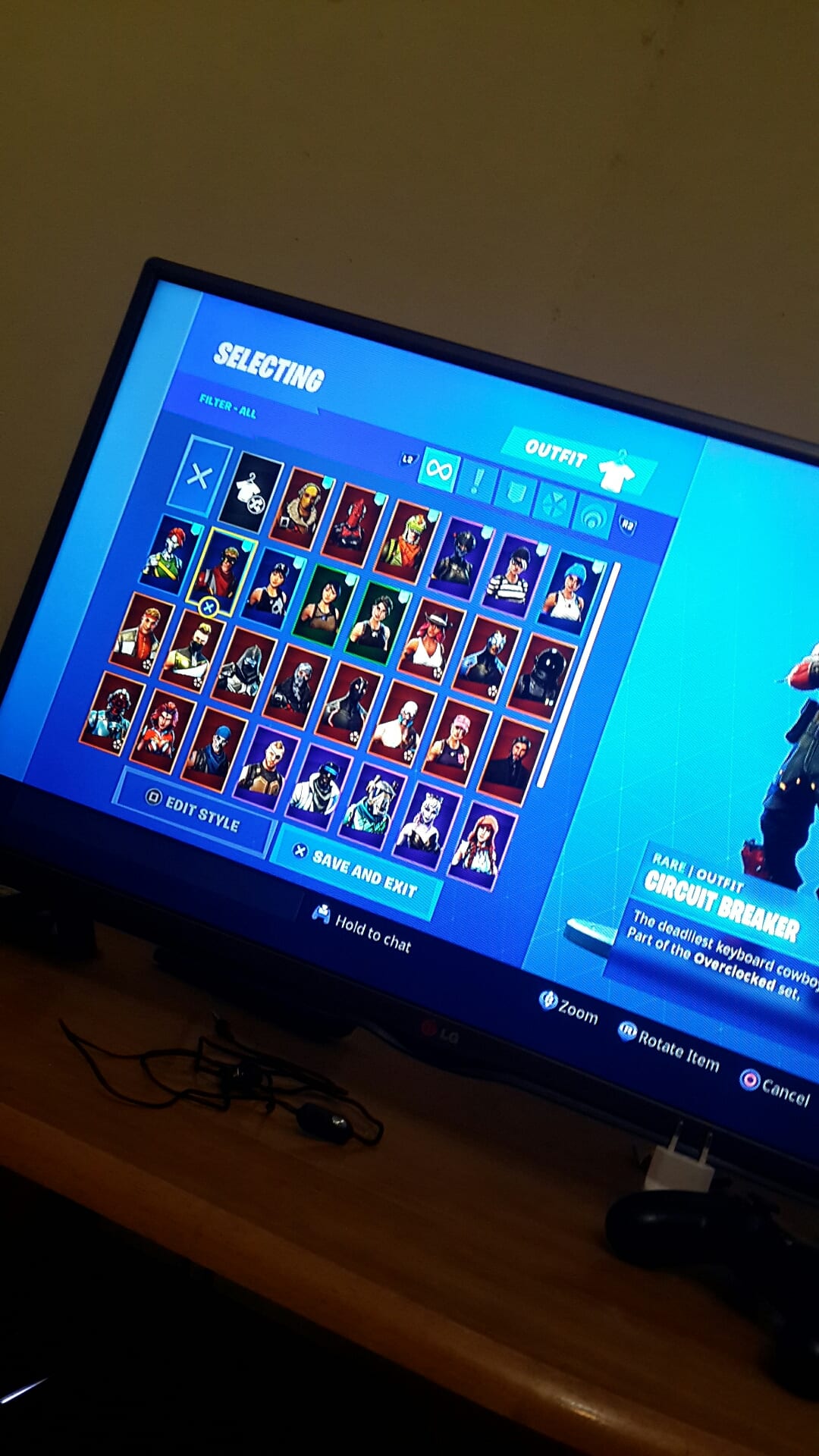 احساب فورت نايت فيه اسكنات وطور زومبي وسعر رخيصصص
لا تنسَ أنك شاهدت هذا الإعلان في عنكبوت
فيه...