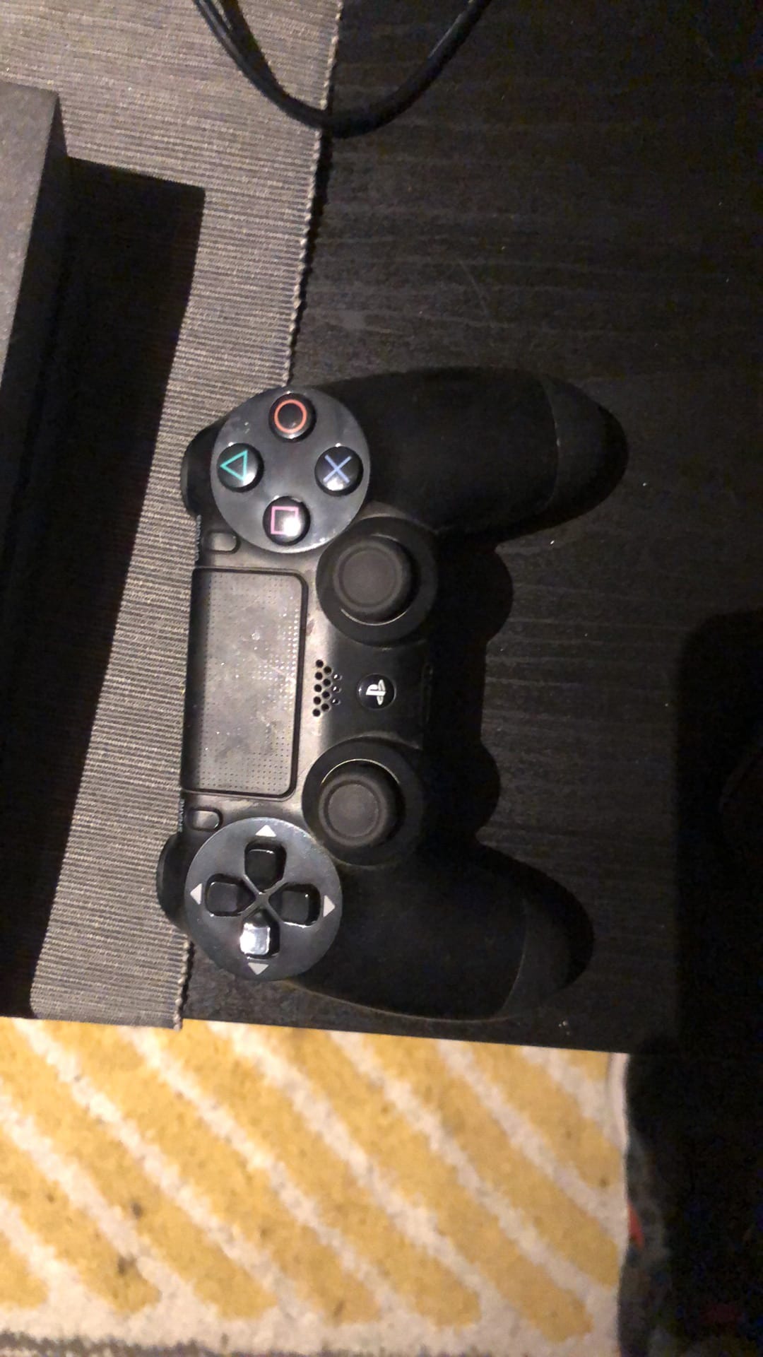 ps4 بلاستيشن يدين تحكم شريطين
لا تنسَ أنك شاهدت هذا الإعلان في عنكبوت
واحد تيرا يدين تحكم...