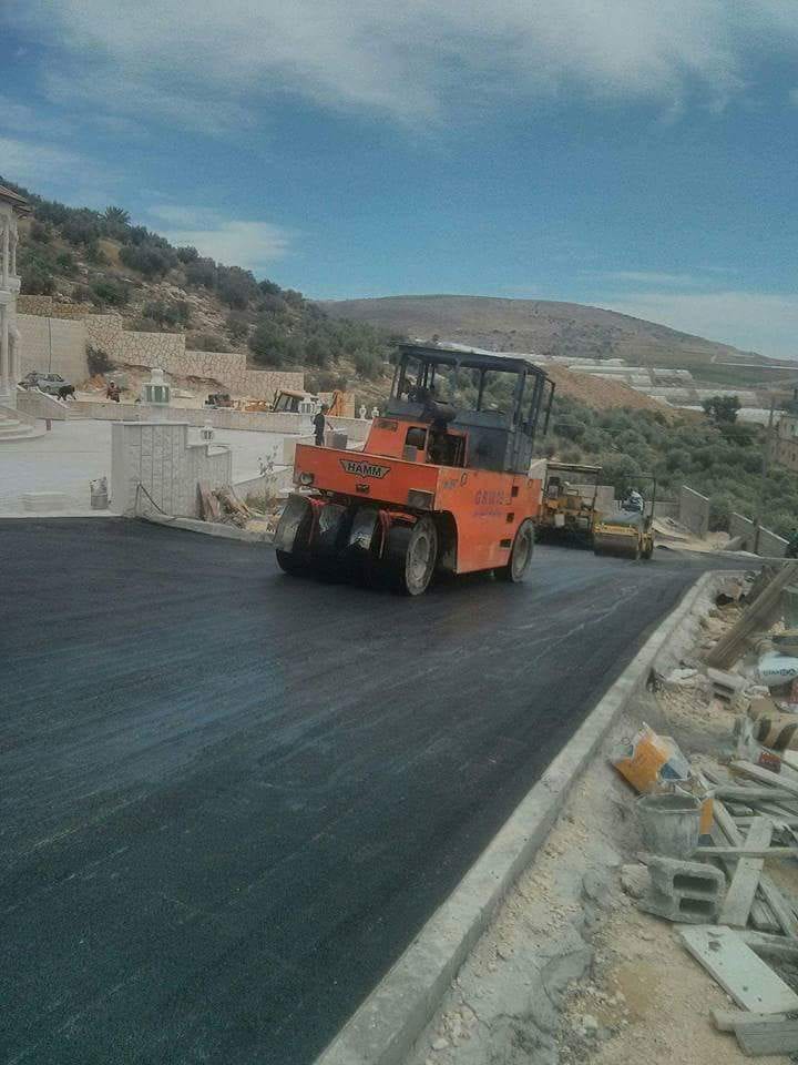 تزفيت وتعبيد الطرق والساحات وعزل الاسطح بإشراف هندسي
لا تنسَ أنك شاهدت هذا الإعلان في عنكبوت...