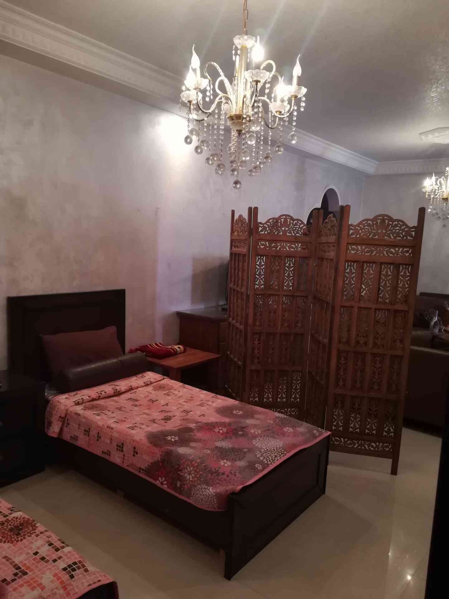 ستوديو مفروش للايجار
لا تنسَ أنك شاهدت هذا الإعلان في عنكبوت
ستوديو مفروش بومي مجهز كامل قريب...