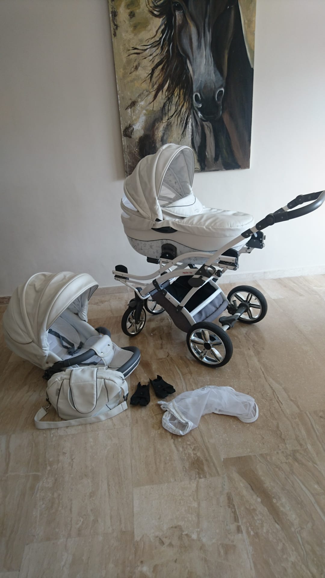 junama Stroller 2015 made in Poland excellent condition
لا تنسَ أنك شاهدت هذا الإعلان في عنكبوت...