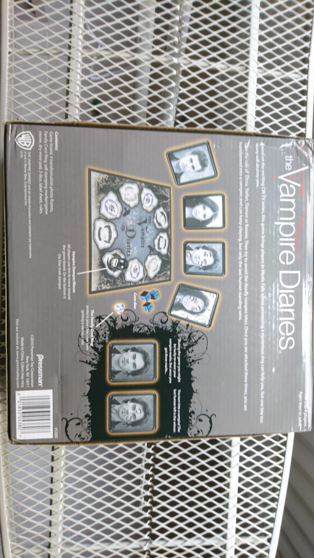 VAMPIRE DIARIES, BOARD GAME, لعبة مسلية لكسر الروتين وجمع الأصدقاء
لا تنسَ أنك شاهدت هذا الإعلان في عنكبوت...