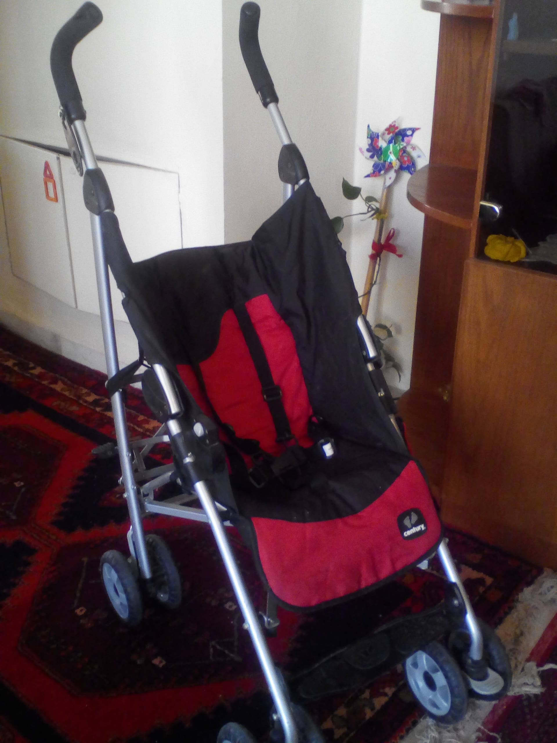 century baby stroller عرباية
لا تنسَ أنك شاهدت هذا الإعلان في عنكبوت
عرباية نوع century
السع...