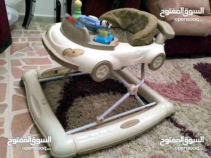 كراجة بيبي للبيع
لا تنسَ أنك شاهدت هذا الإعلان في عنكبوت
كراجه للبيع نظيف مافي شي الموسيقى شغاله...