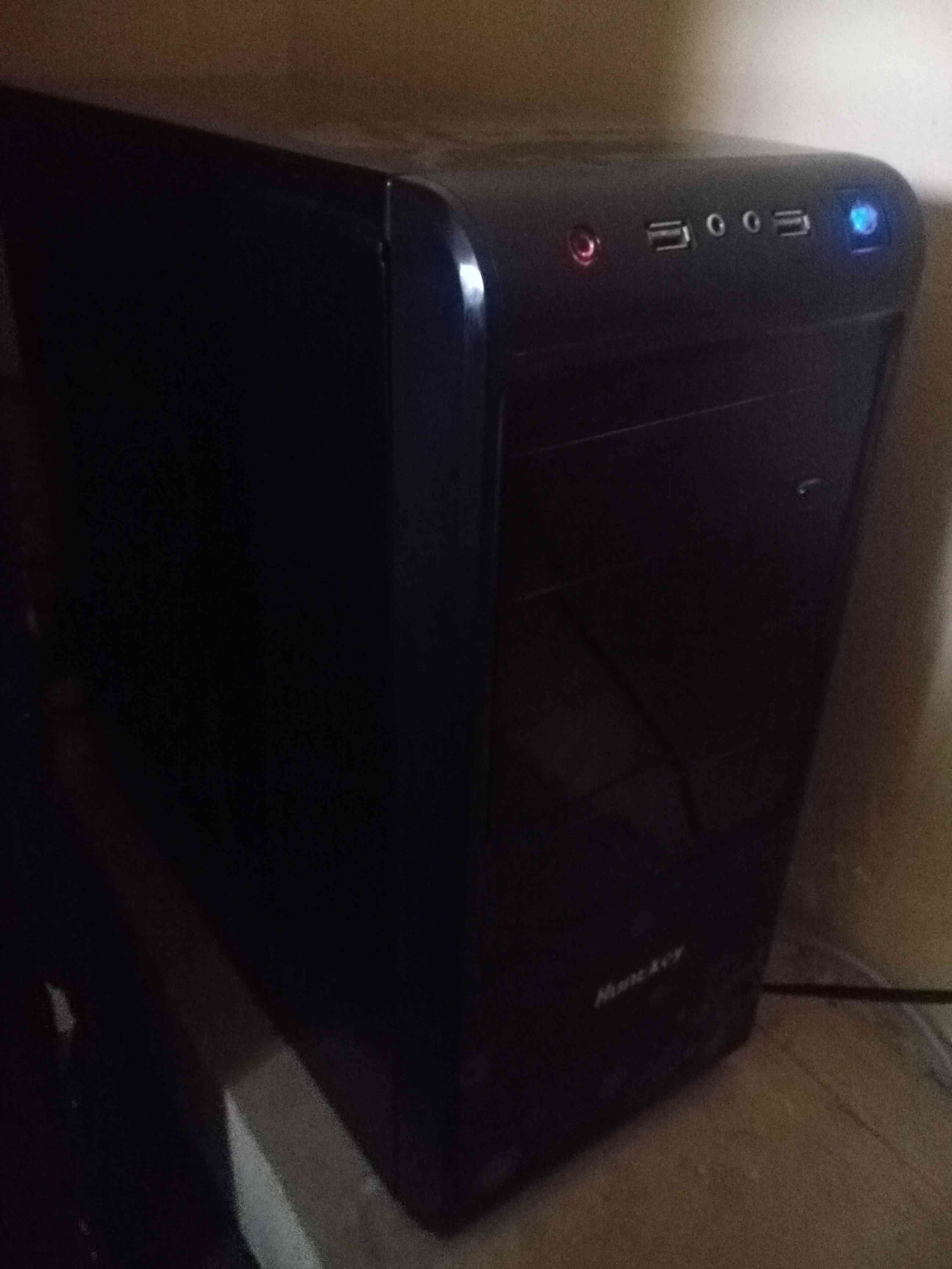 جهاز كور اي فايف للبيع Gaming PC core i5-4440
لا تنسَ أنك شاهدت هذا الإعلان في عنكبوت
CPU :In...