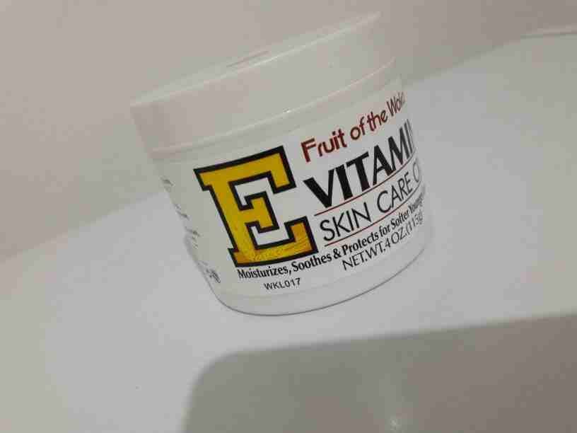 كريم فيتامين E الجديد (Fruit of the Earth Vitamin E SkinCareCream )
مرطب البشره
لا تنسَ أنك شاهدت هذا الإعلان في عنكبوت...