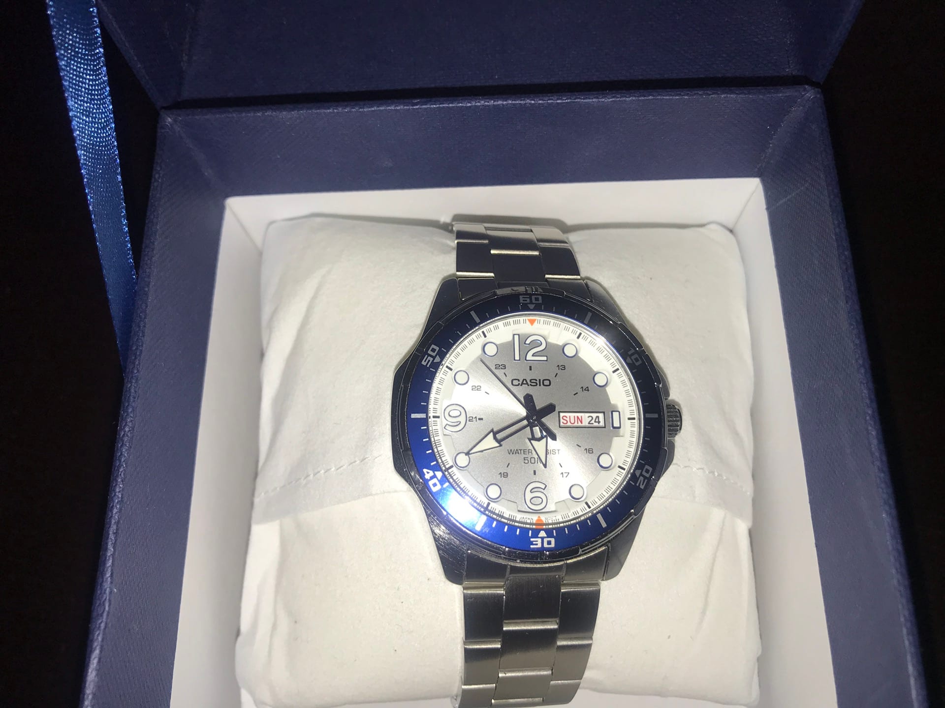 new Casio watch
لا تنسَ أنك شاهدت هذا الإعلان في عنكبوت
Model: MTD-100
مقاومة للمياه حتى عمق...