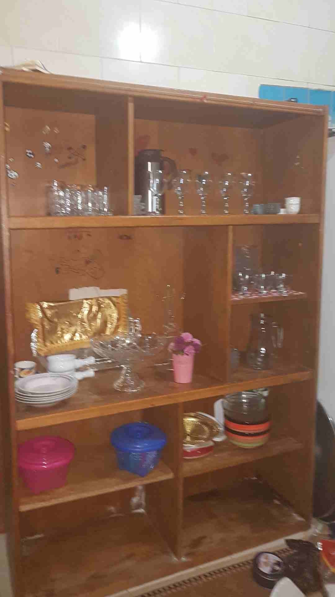 عفش بيت للبيع بداعي سفر
لا تنسَ أنك شاهدت هذا الإعلان في عنكبوت
-1 خزانتين نخب خشي سويدي مافيهم ك...