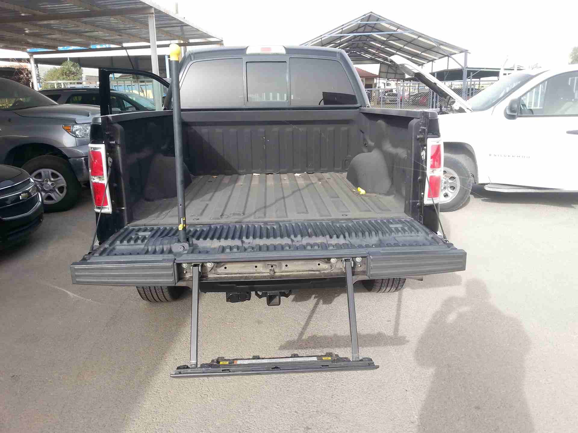 Ford 2009 F-150 Lariate 4x4
لا تنسَ أنك شاهدت هذا الإعلان في عنكبوت
Full option
Double cabin 4 d...