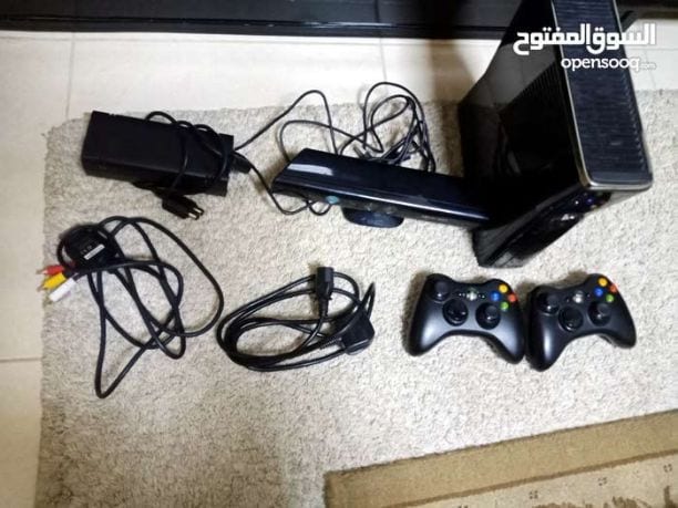 اكس بوكس 360 للبيع بحالة جيدة جدا بدون اي عطل جميع القطع اصلية.
معدلة(يعني السيدي بدينار او دينارين) ، 250gb ، ايدتين اصليات ، جميع الوصلات ، كاميرا ، عليها حساب اون لاين......السعر 150 وان شاء الله م...