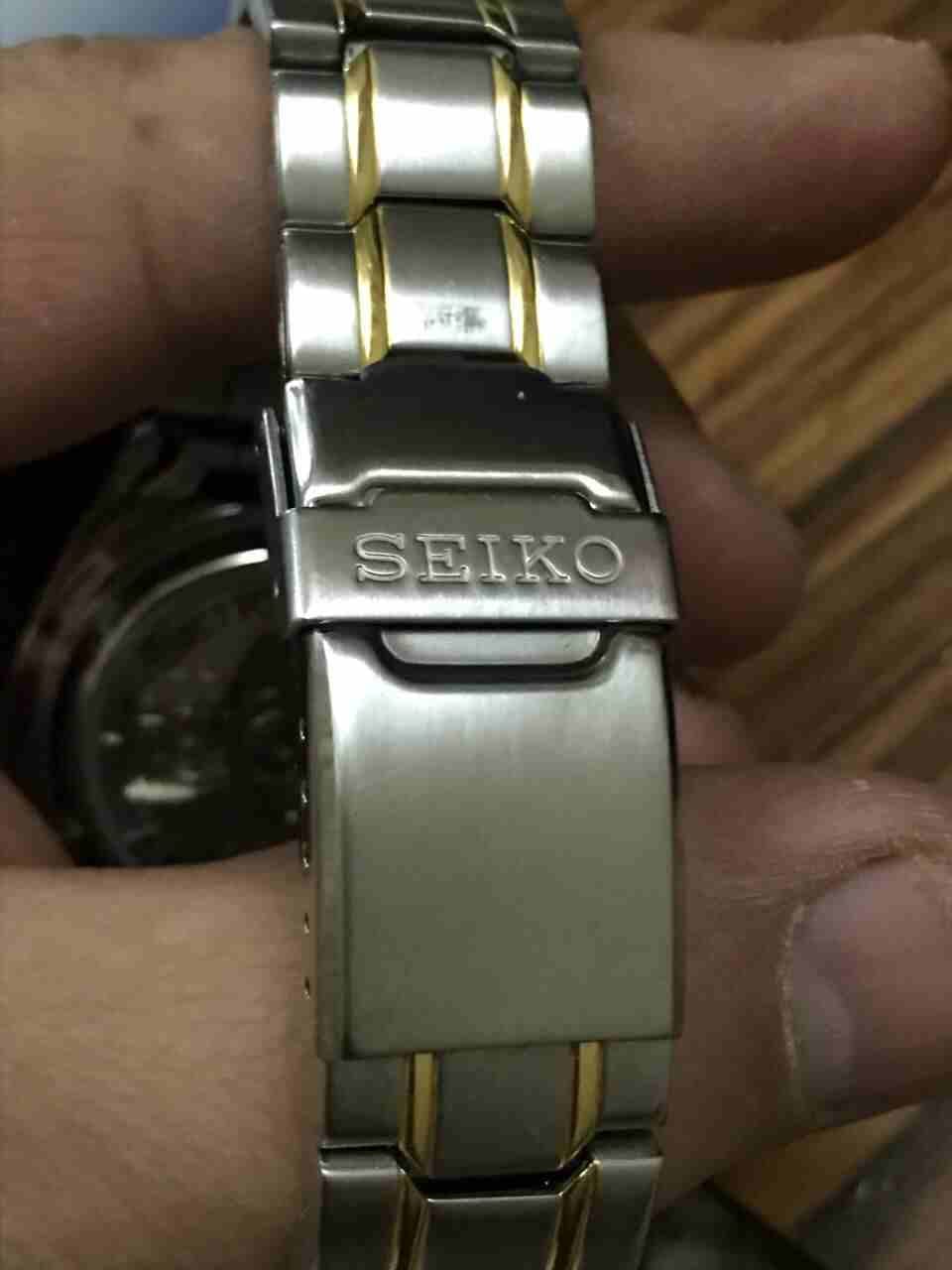 ساعه 5 seiko اوتوماتيك اصليه جديده
لا تنسَ أنك شاهدت هذا الإعلان في عنكبوت
ساعه سيكو 5 seiko اصلي...