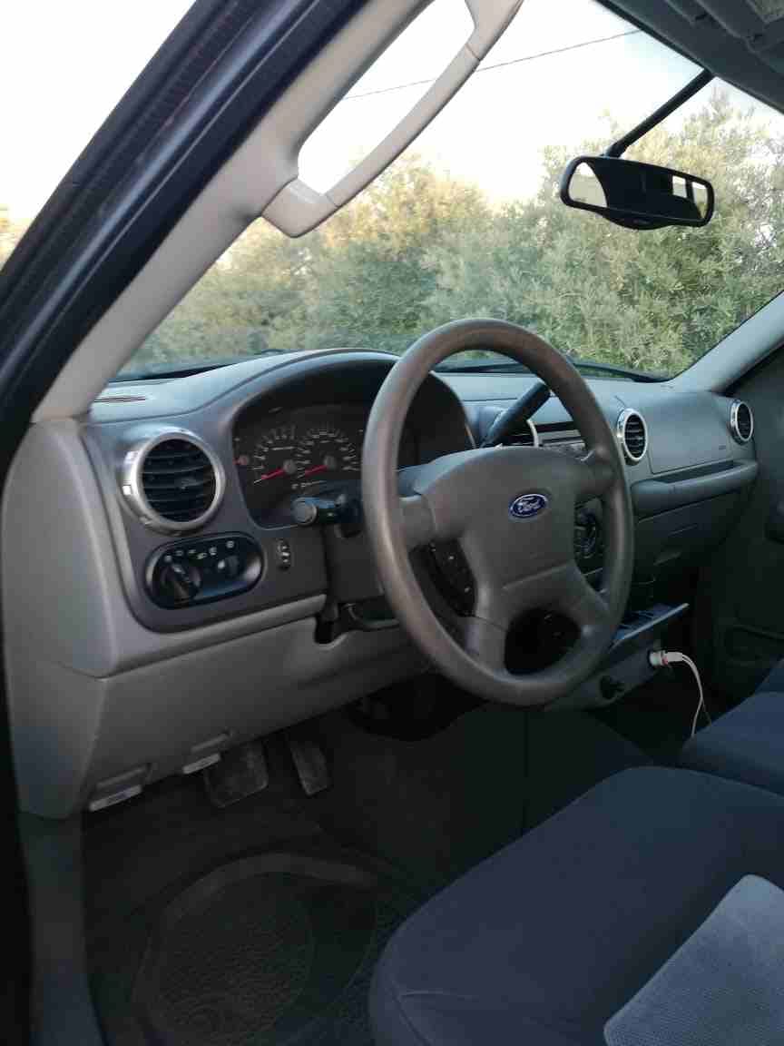 فورد اكسبيدشن موديل 2004 للبيع 0795449999
لا تنسَ أنك شاهدت هذا الإعلان في عنكبوت
سياره فورد اكسب...