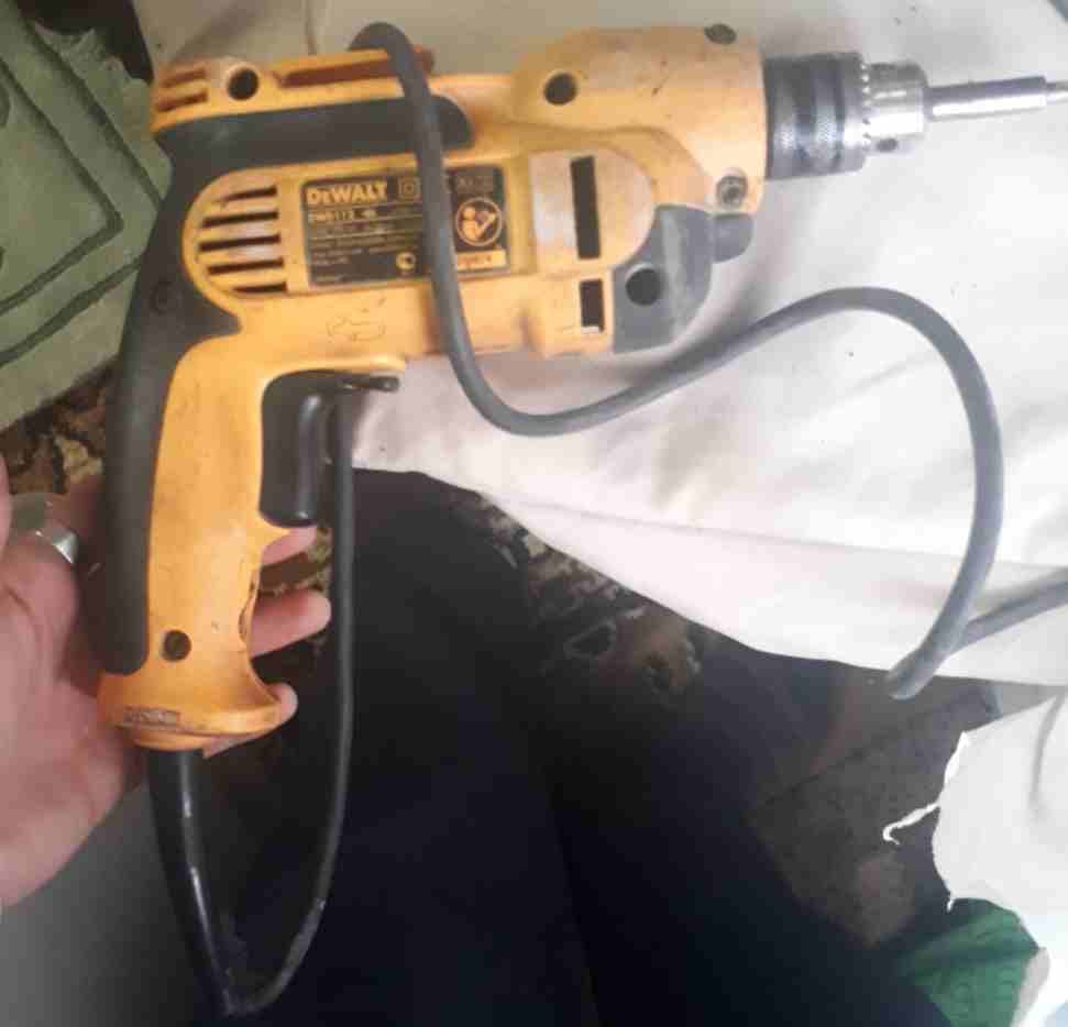 درل دي والت DEWALT
لا تنسَ أنك شاهدت هذا الإعلان في عنكبوت
درل دي والت مستخدم لاكن بحالة ممتازة و...