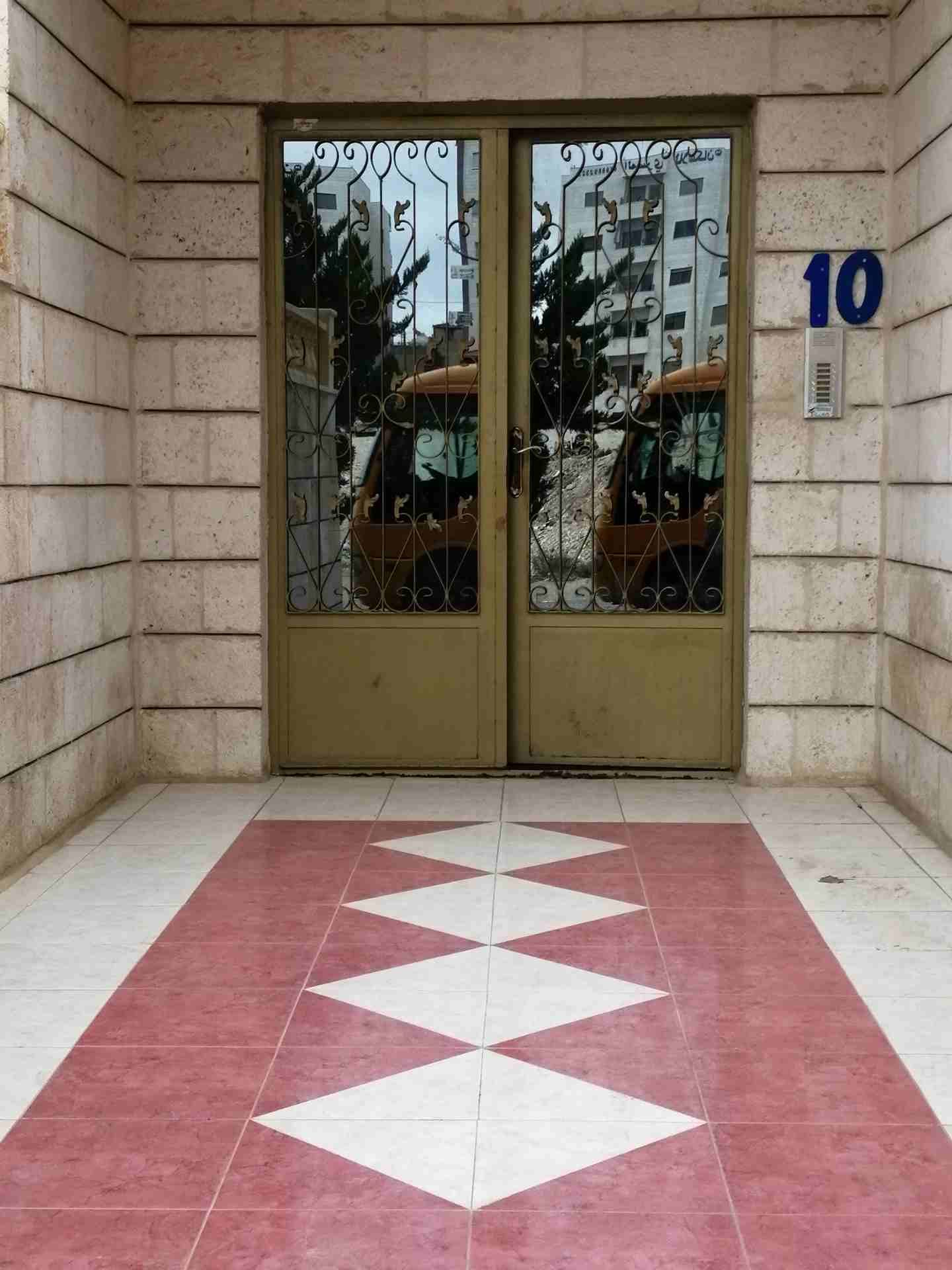 شقة في طبربور حوض الميالة 3 نوم و3 حمامات واحده ماستر ضيوف وجلوس ومطبخ مفتوح
لا تنسَ أنك شاهدت هذا الإعلان في عنكبوت...