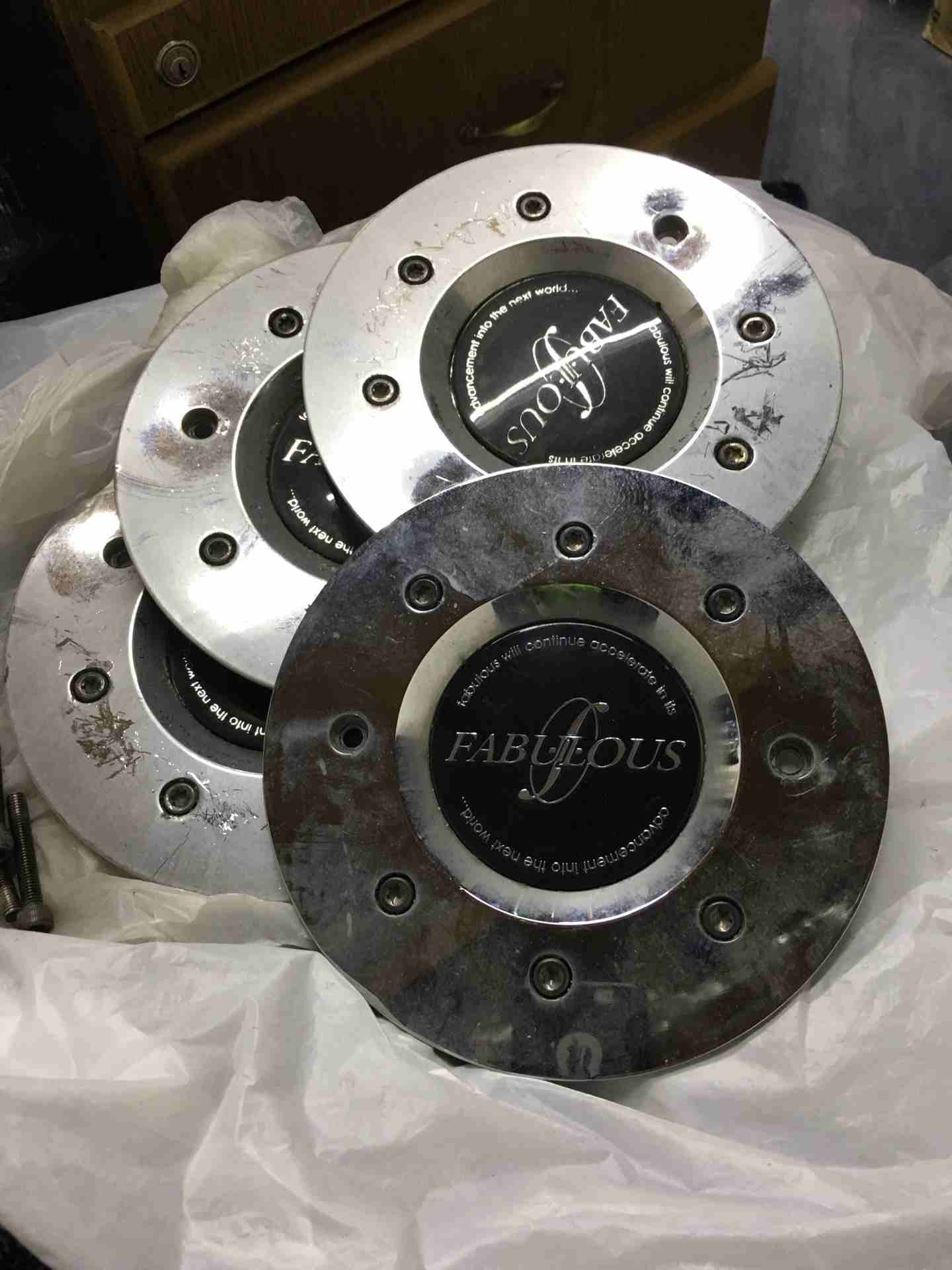 طاسات جنط أصليات V W / Sparco / Mercedes / Alpina /
لا تنسَ أنك شاهدت هذا الإعلان في عنكبوت
وارد...