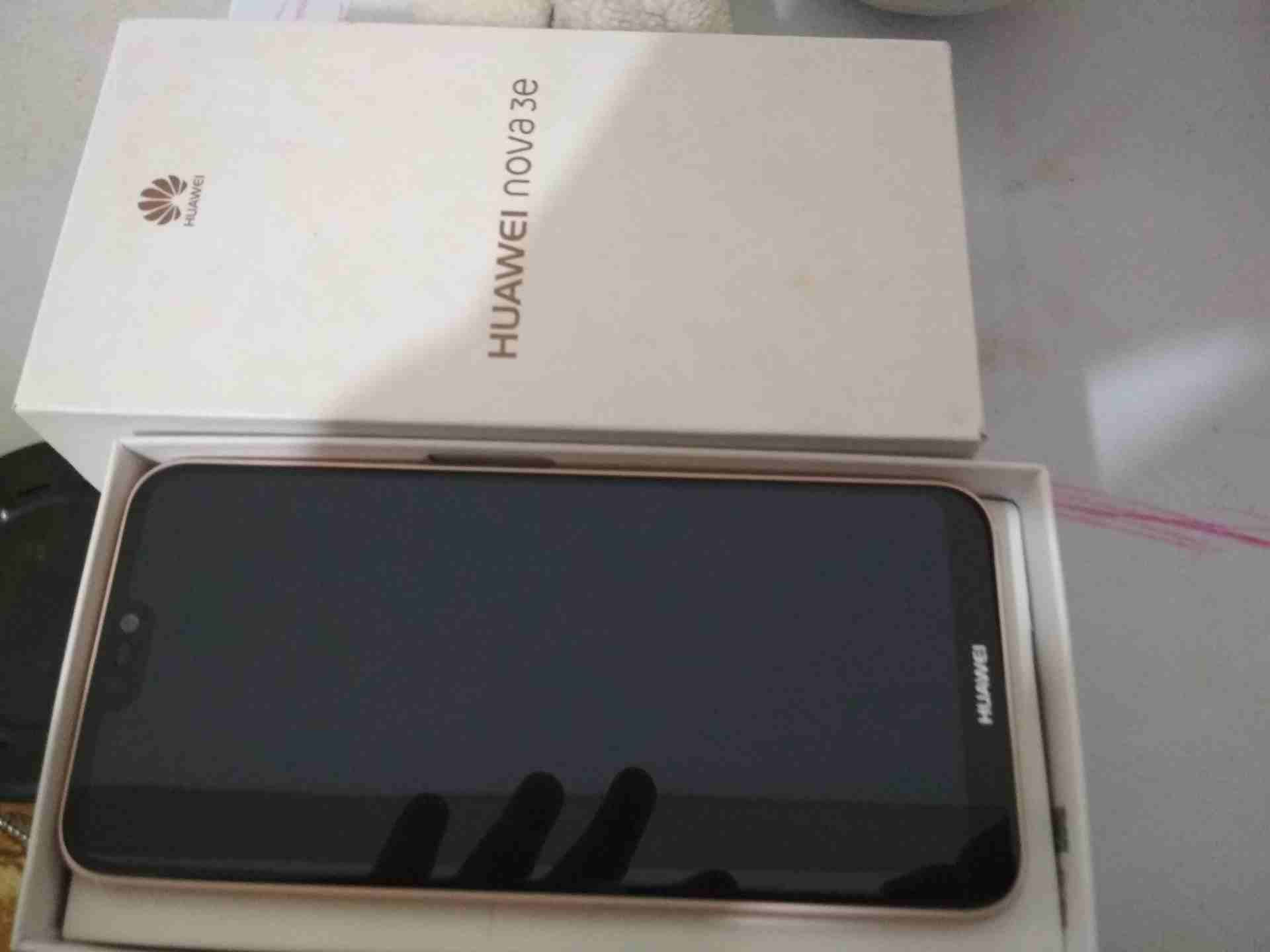 Huawei Nova 3e
لا تنسَ أنك شاهدت هذا الإعلان في عنكبوت
جهاز هواوي نوفا 3 e وليس I
مواصفات
64 جيجا...