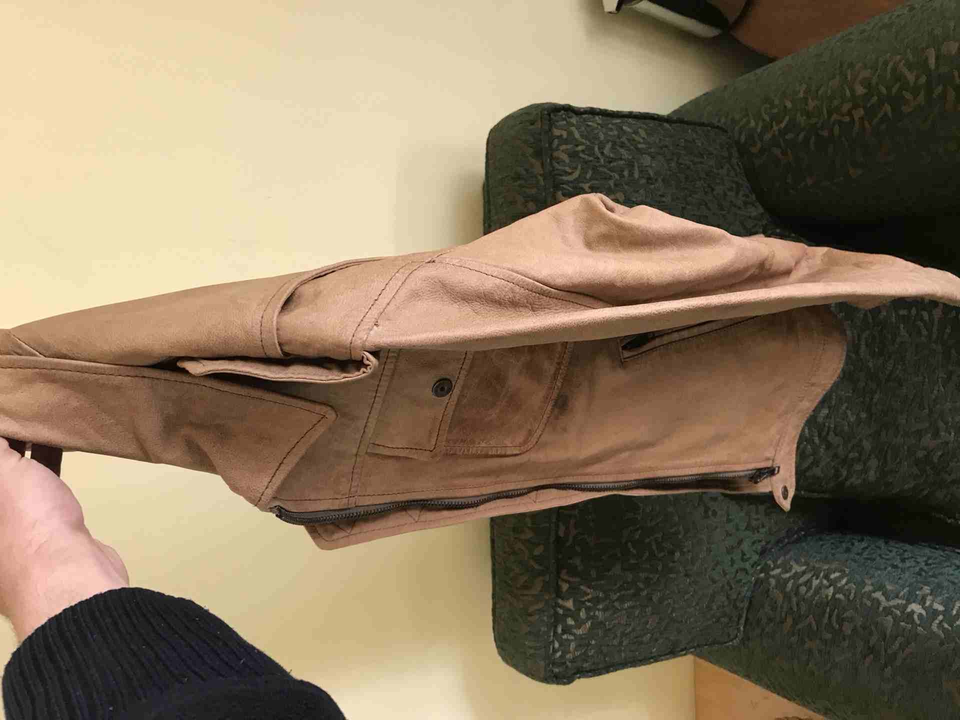 جاكيت جلد طبيعي 100%ماركه زارا Zara جديد لم يلبس مقاس Large
لا تنسَ أنك شاهدت هذا الإعلان في عنكبوت...