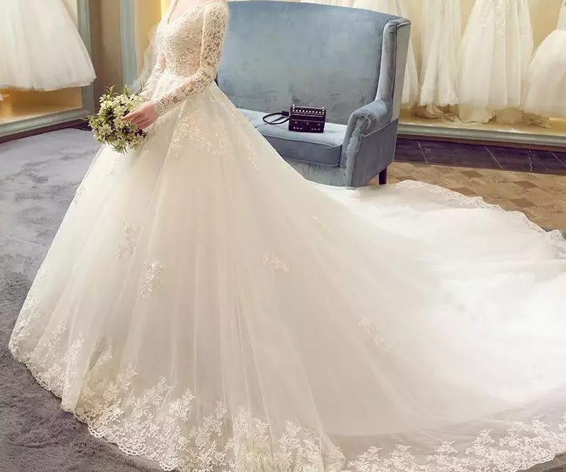 فساتين اعراس جديده (مو ملبوسه) لون ابيض
لا تنسَ أنك شاهدت هذا الإعلان في عنكبوت
فساتين اعراس...