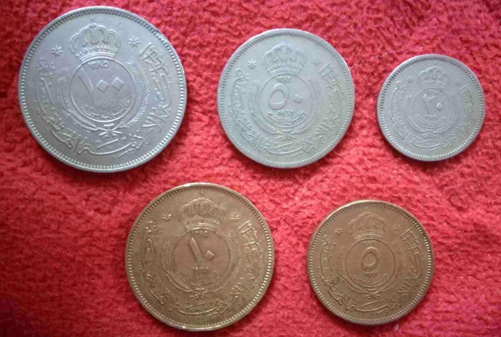 مجموعة اصدار اول بحاله ممتازه
لا تنسَ أنك شاهدت هذا الإعلان في عنكبوت
-----------...
