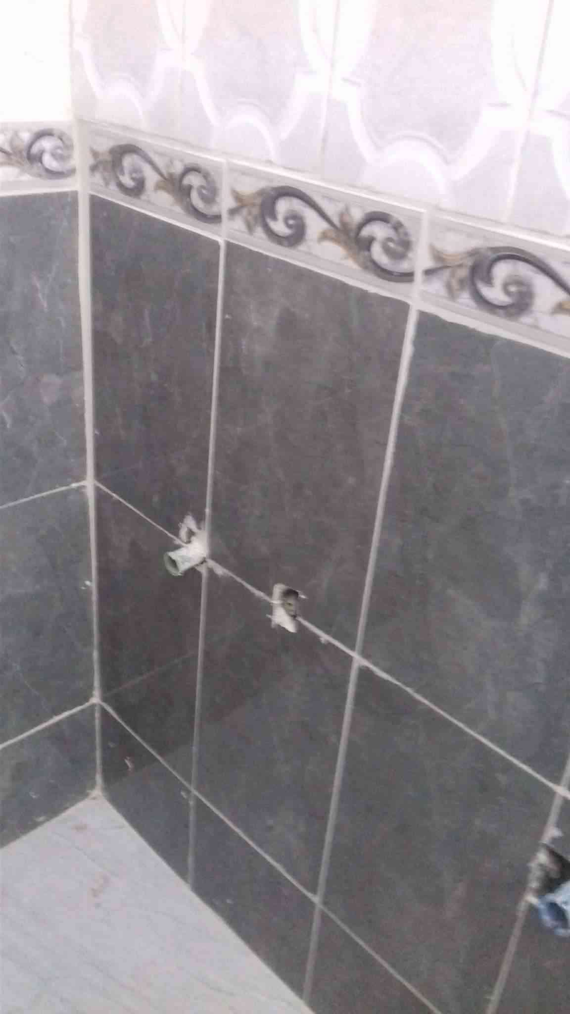 معلم بلاط طينه ولاسق ومعلم شحف بشتغل بليوميه 35دينارهاتف 0795613892
لا تنسَ أنك شاهدت هذا الإعلان في عنكبوت...