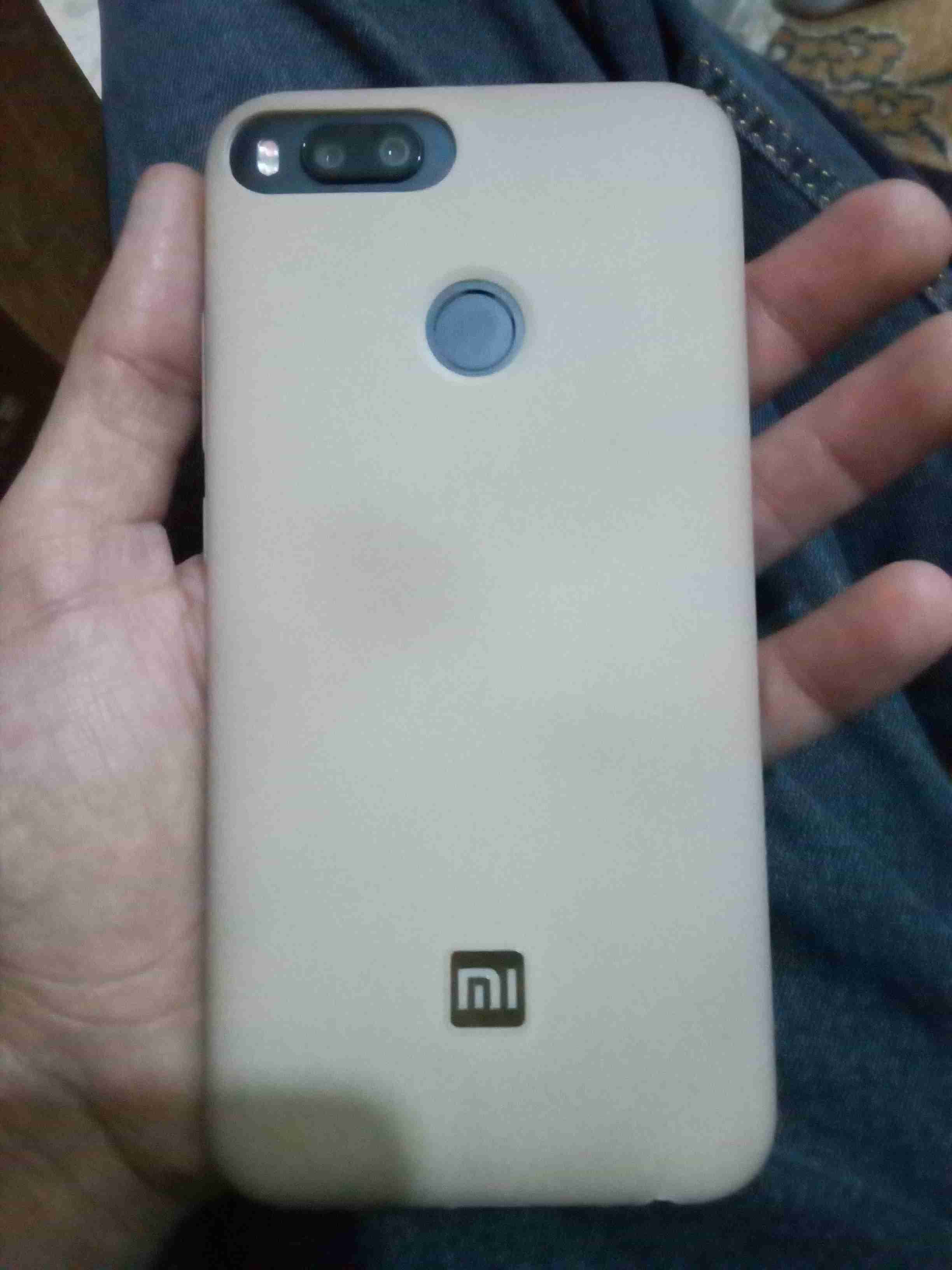 Xiaomi Model mi a1
لا تنسَ أنك شاهدت هذا الإعلان في عنكبوت
الجهاز مواصفاته بالصوره 64جيجا و4ج...
