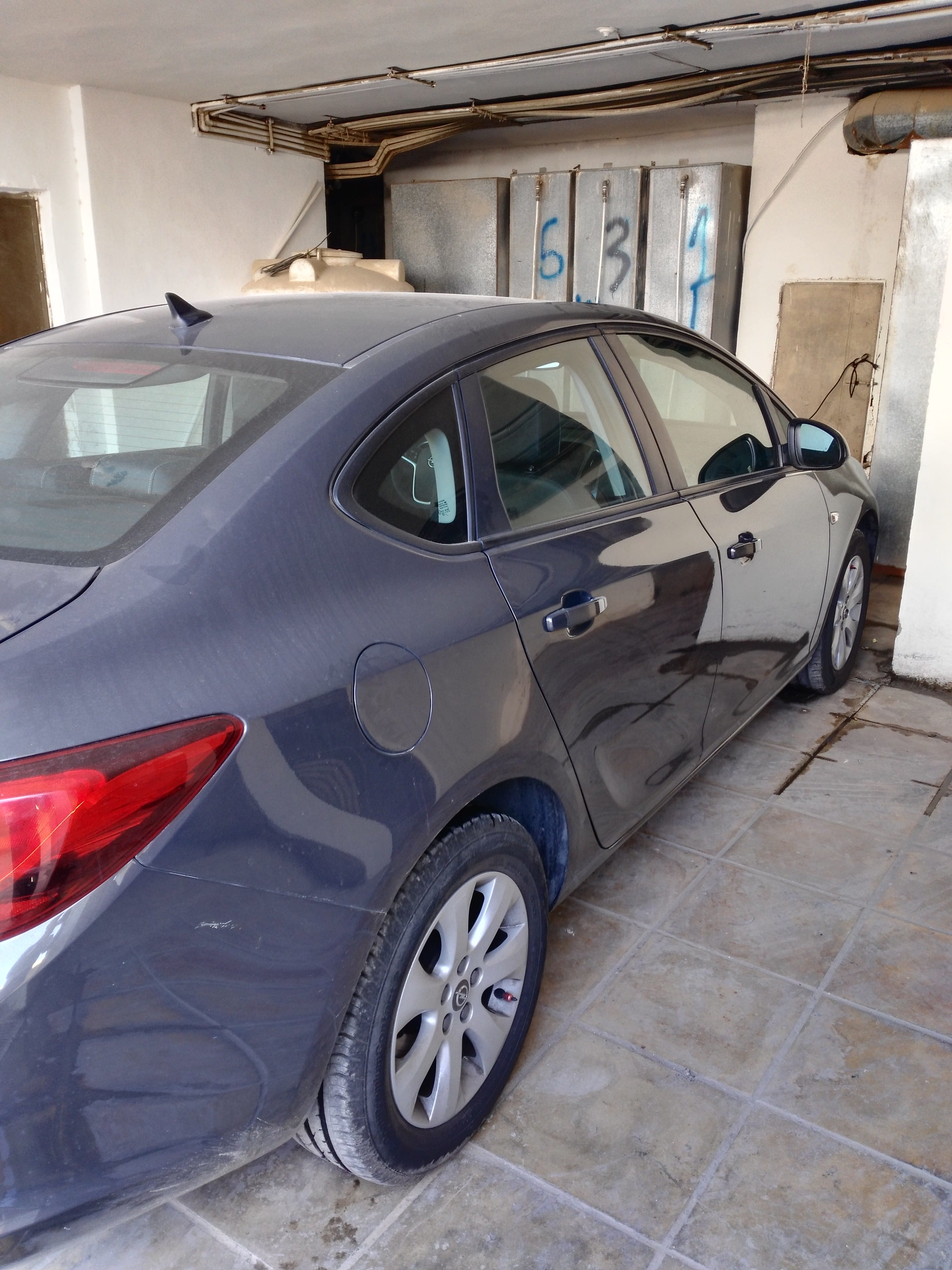 اوبل استرا 2015 بيع او بدل
لا تنسَ أنك شاهدت هذا الإعلان في عنكبوت
استرا 2015
1400cc تيربو
لو...