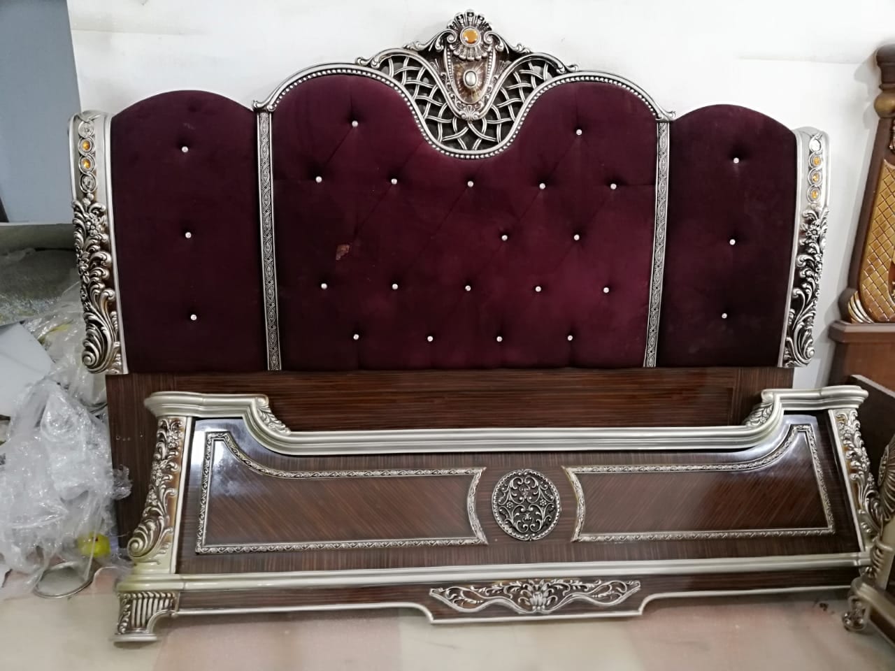 غرف نوم خليجيه سعوديه ملوكيه وفخمه وراقيه
لا تنسَ أنك شاهدت هذا الإعلان في عنكبوت
غرف نوم سعو...