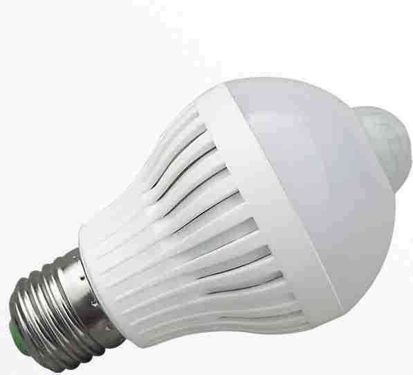 لمبة بالحساس LED لتوفير الطاقة
لا تنسَ أنك شاهدت هذا الإعلان في عنكبوت
لمبة بالحساس LED لتوفي...