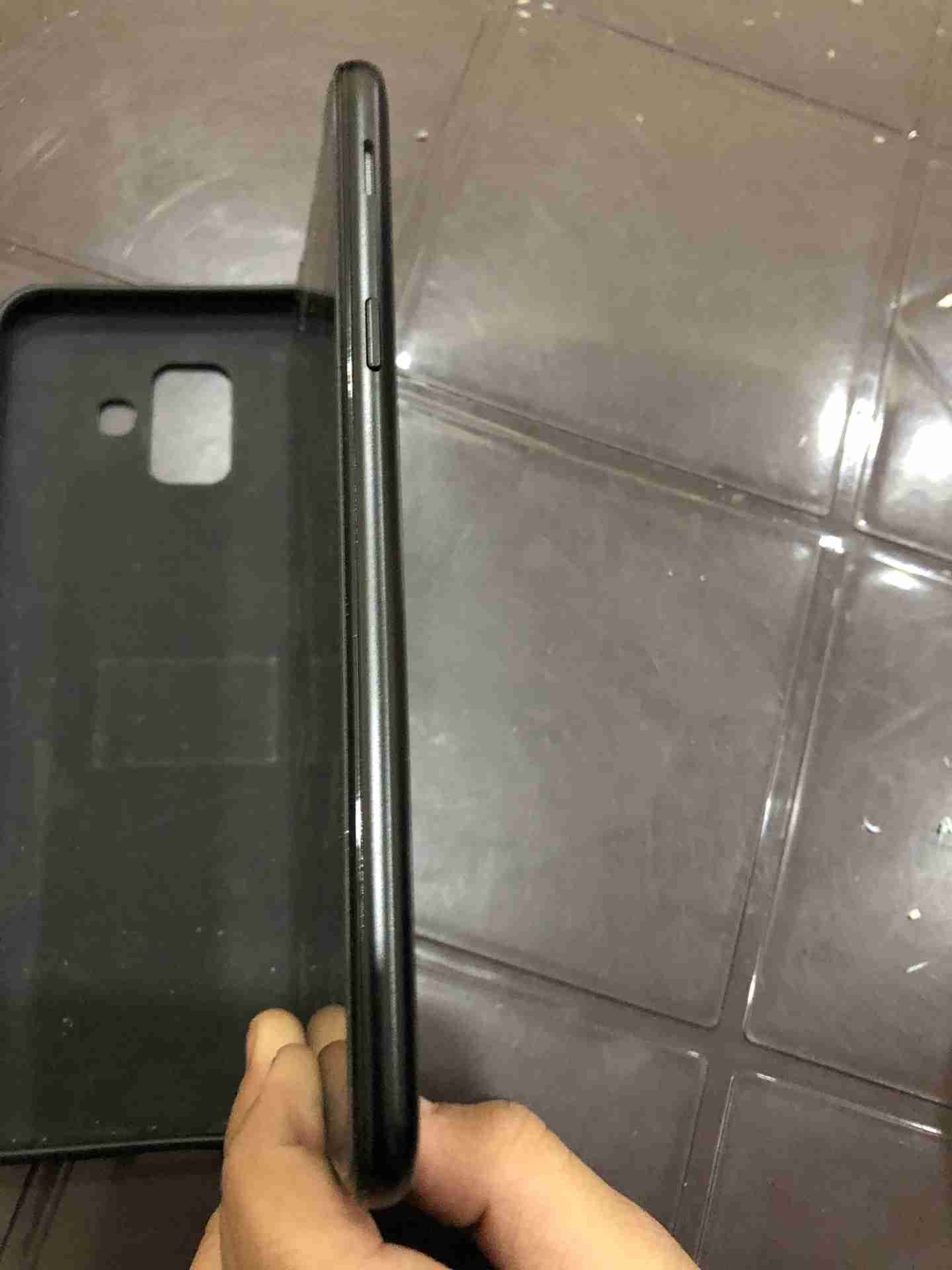 a6 Samsung Galaxy
لا تنسَ أنك شاهدت هذا الإعلان في عنكبوت
With carton, charger, earphone and...