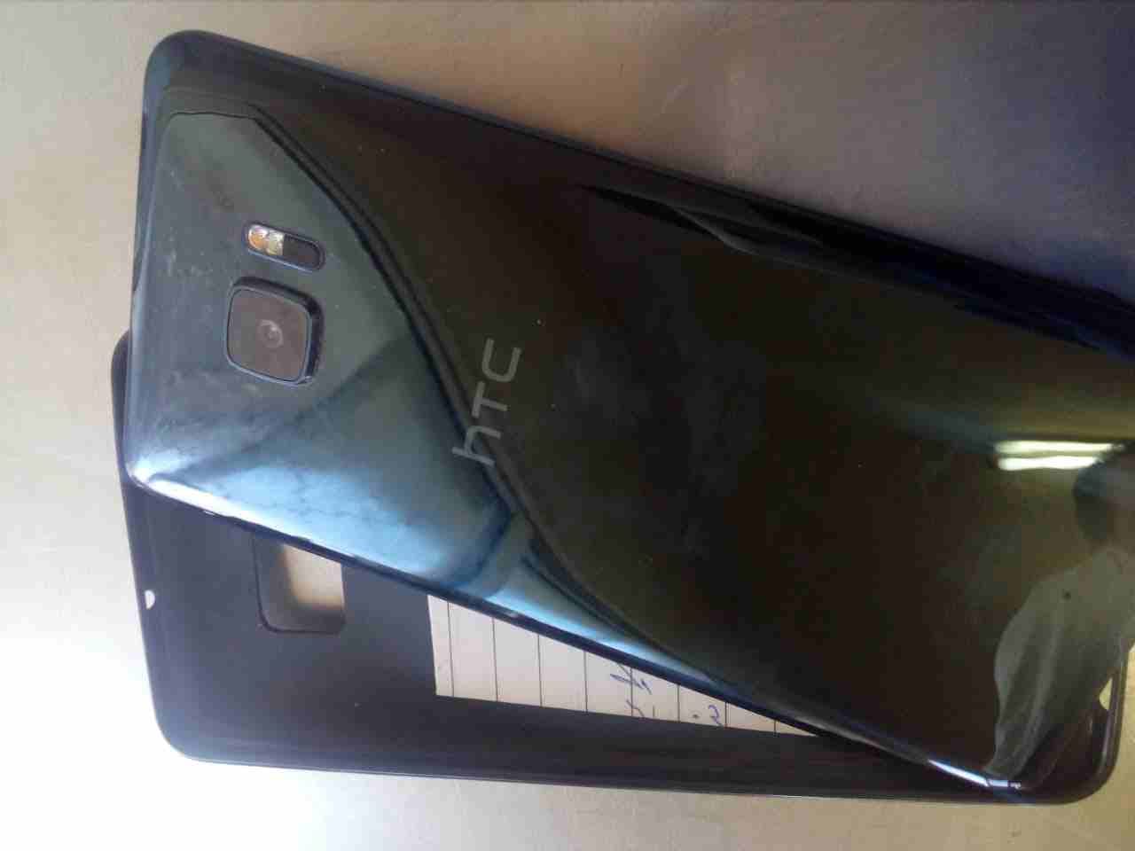 htc u الترا
لا تنسَ أنك شاهدت هذا الإعلان في عنكبوت
ذاكره 64 g كاميرا اماميه 16 g الجهاز انظيف...