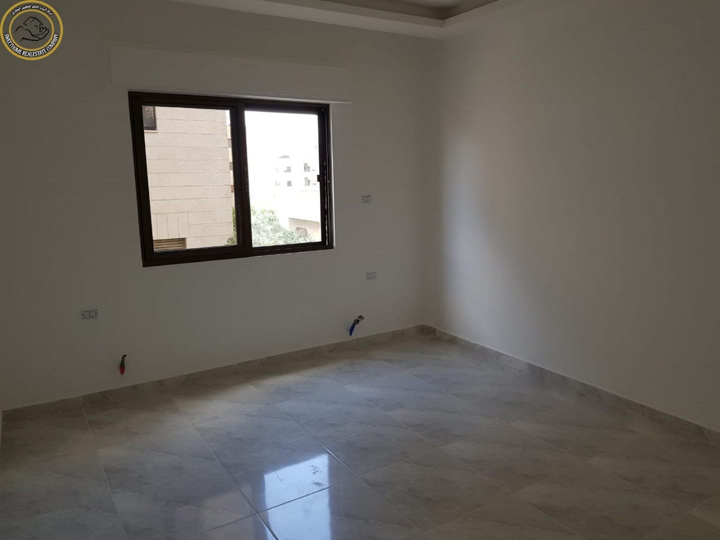 شقة ارضية مميزة للبيع في الجاردنز 165م مع ترس 50م تشطيب سوبر ديلوكس
لا تنسَ أنك شاهدت هذا الإعلان في عنكبوت...