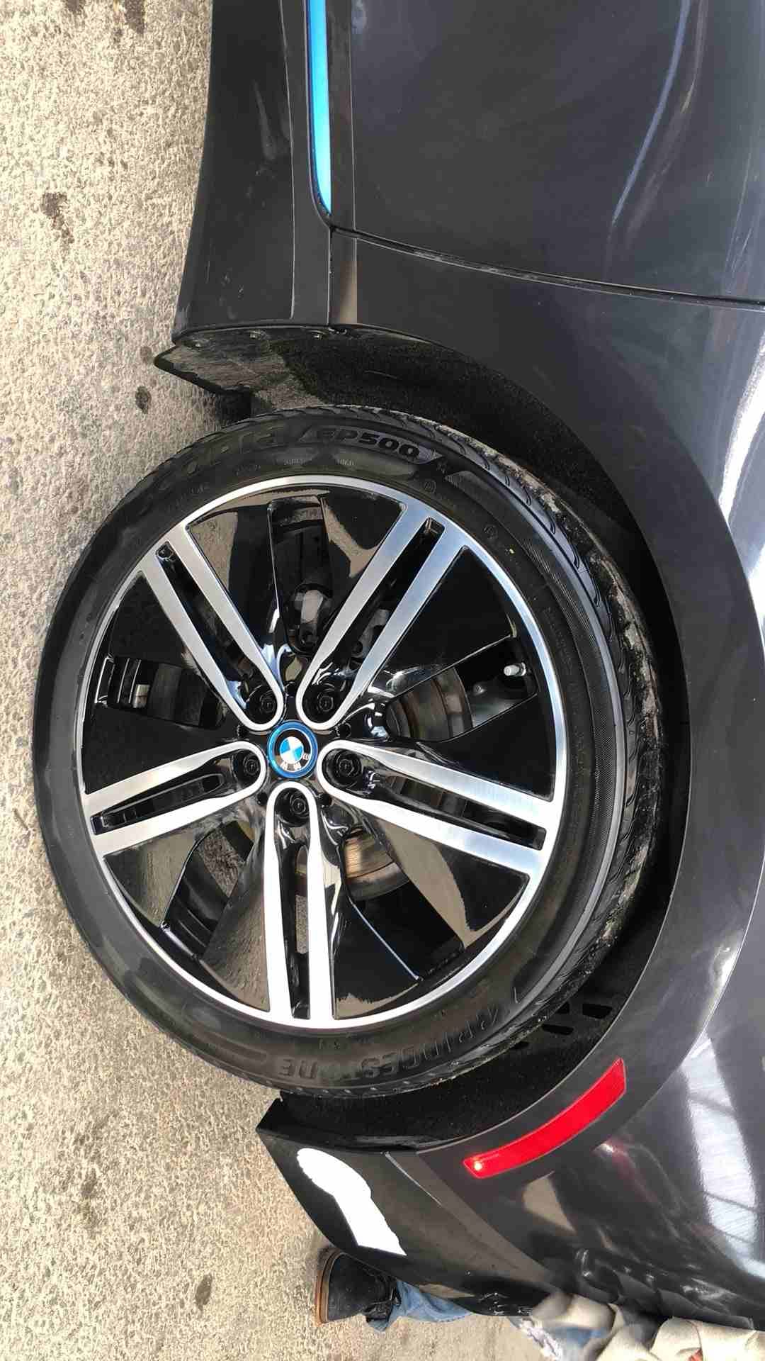 بي ام دبليو i3 بانزين وكهرباء 2014 فل الفل جمرك جديد
لا تنسَ أنك شاهدت هذا الإعلان في عنكبوت
بي...