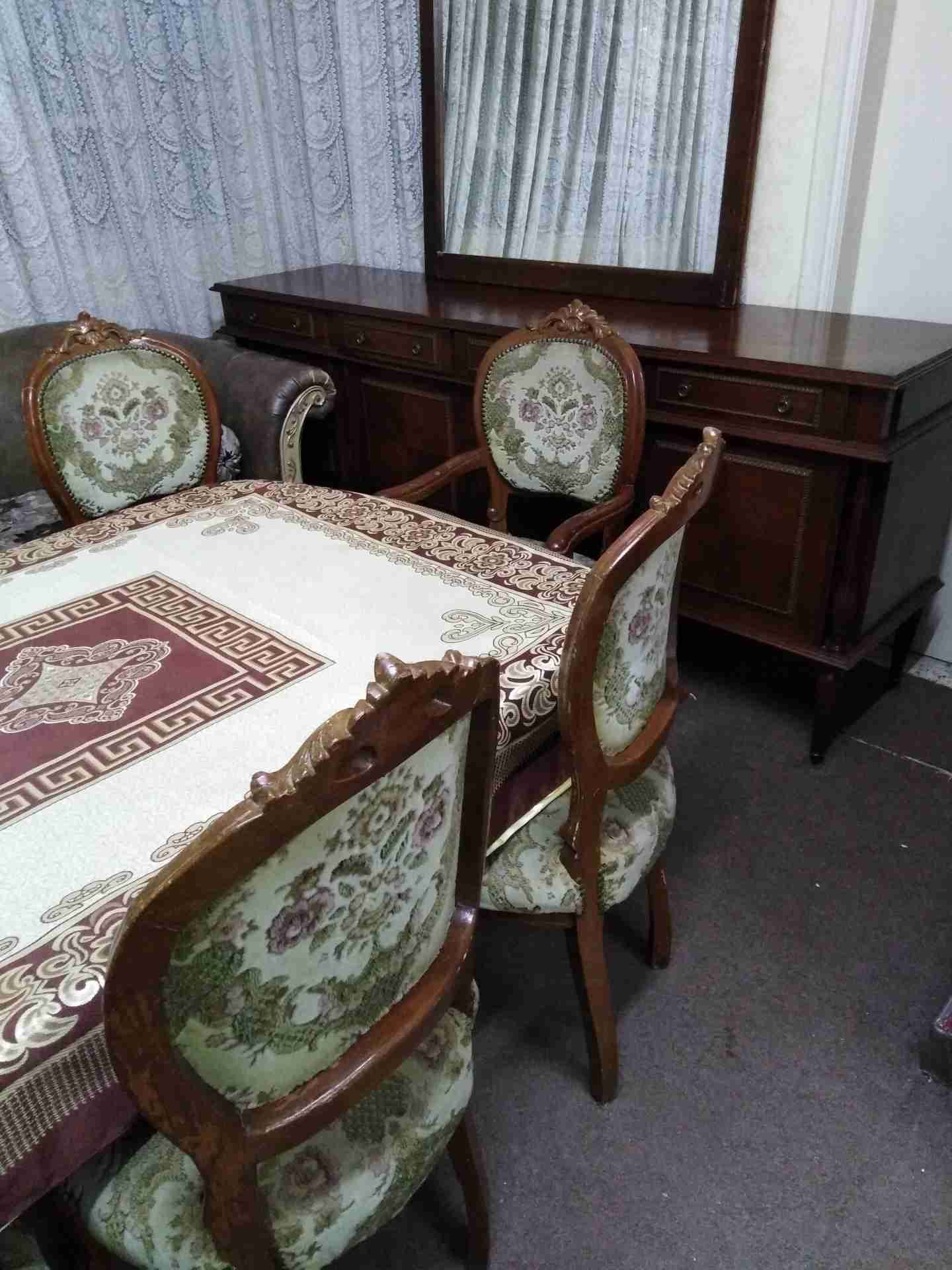 طاولة سفره 10 كراسي مع بيرو
لا تنسَ أنك شاهدت هذا الإعلان في عنكبوت
طاولة سفره 10 كراسي خشب ز...