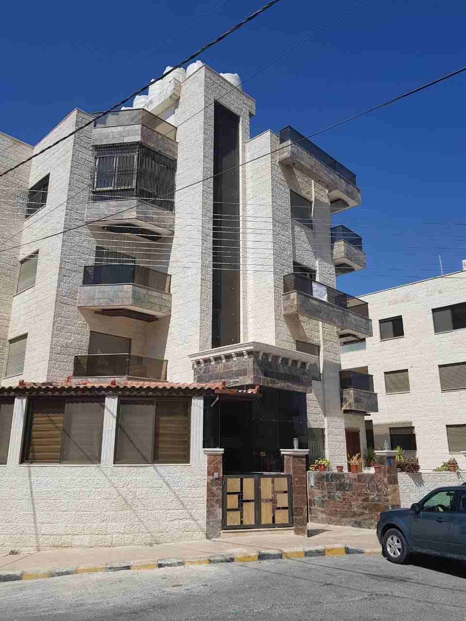 شقة شبه ارضية 184 متر مع مدخل جانبي وترس في ضاحية الرشيد الجبيهة بالقرب من دوار المغناطيس
لا تنسَ أنك شاهدت هذا الإعلان في عنكبوت...