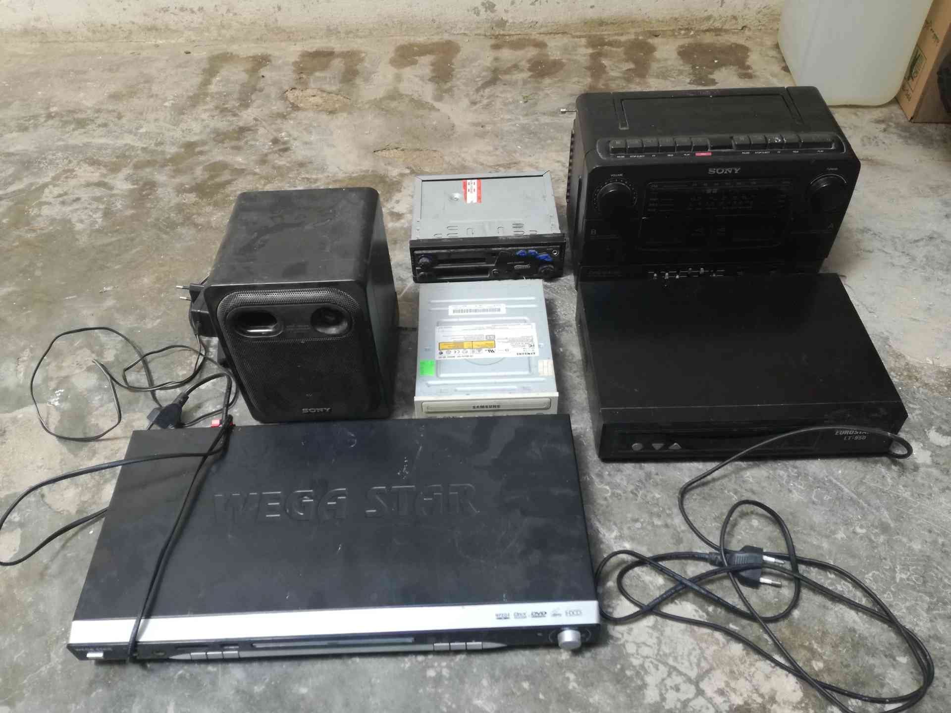 مجموعة اغراض بسعر محروق للبيع مع بعض
لا تنسَ أنك شاهدت هذا الإعلان في عنكبوت
ريسيفرات ...دراي...