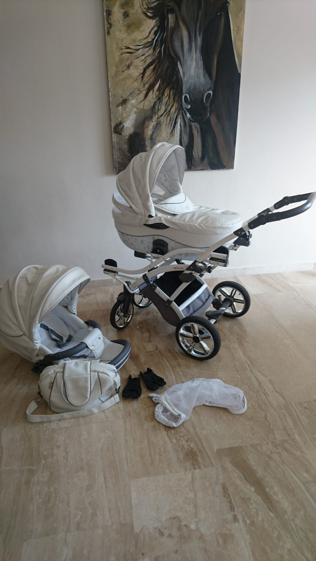 junama Stroller 2015 made in Poland excellent condition
لا تنسَ أنك شاهدت هذا الإعلان في عنكبوت...