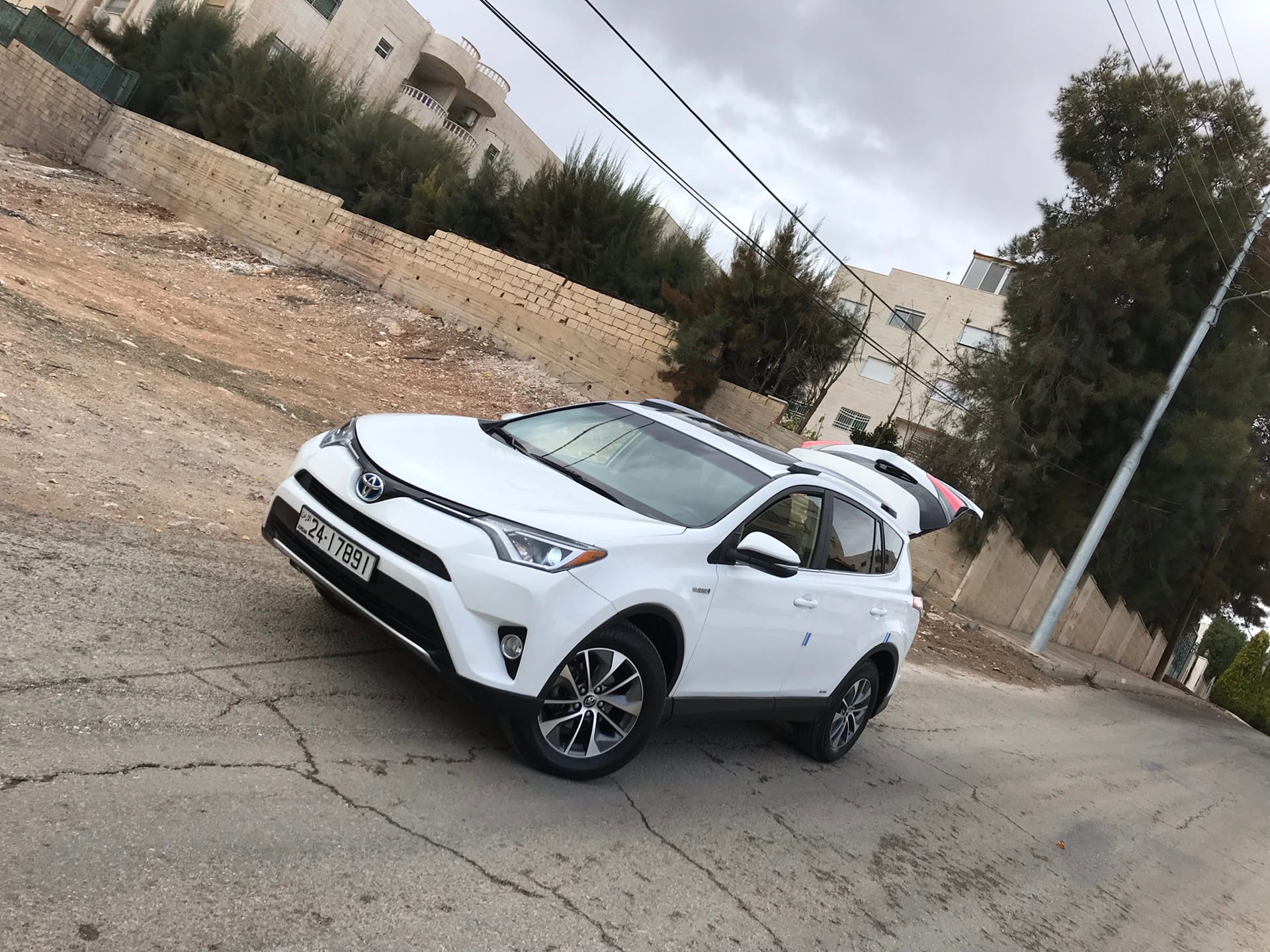 تويوتا راف فور بسعر مغري
لا تنسَ أنك شاهدت هذا الإعلان في عنكبوت
تويوتا راف فور XLE .. موديل...