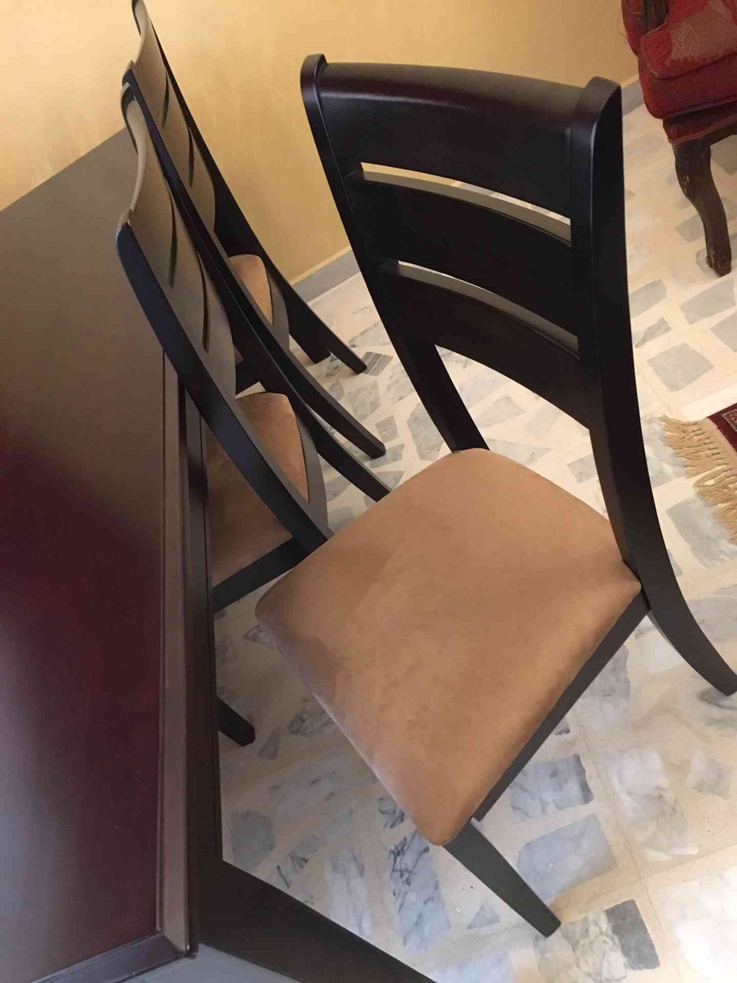 طاولة سفره
لا تنسَ أنك شاهدت هذا الإعلان في عنكبوت
طاولة سفره مع ست كراسي من هوم سنتر استعمال...