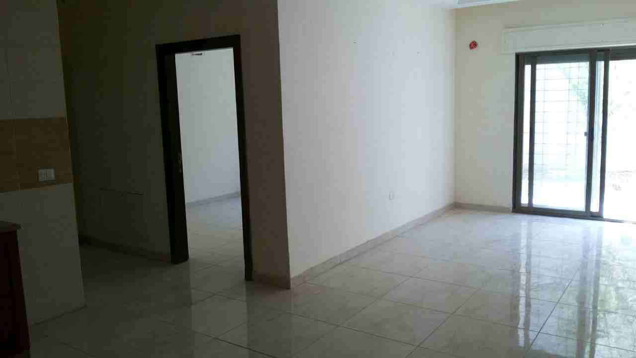 شقه صغيره للبيع
لا تنسَ أنك شاهدت هذا الإعلان في عنكبوت
مكونه من غرفة نوم ماستر وغرفة نوم مع حمام...