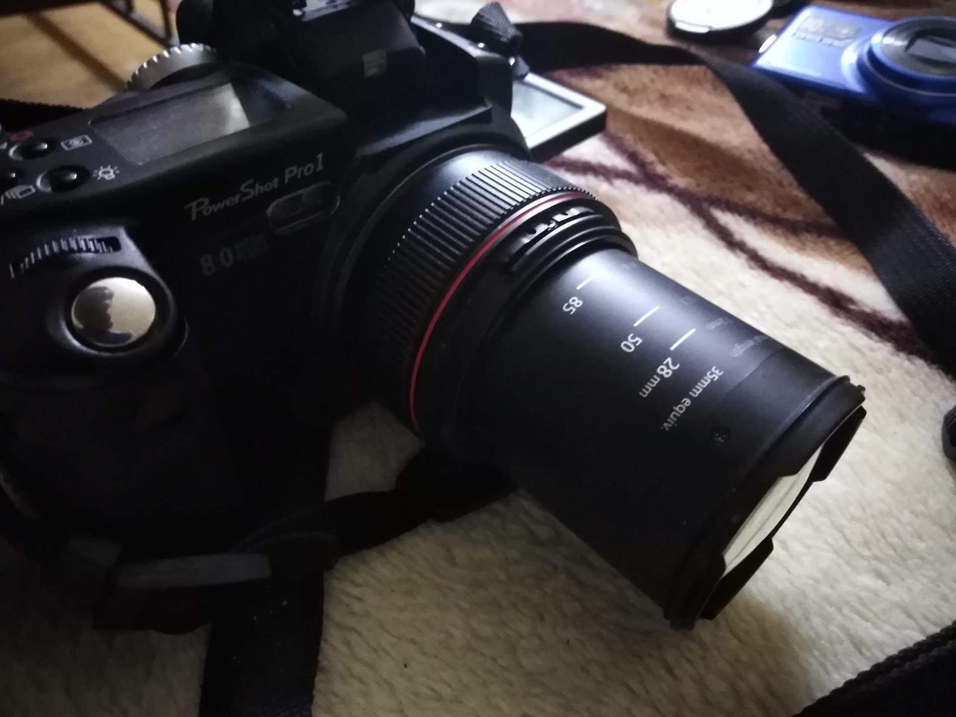 كاميرا كانون power shot pro1
لا تنسَ أنك شاهدت هذا الإعلان في عنكبوت
كاميرا كانون power sho...
