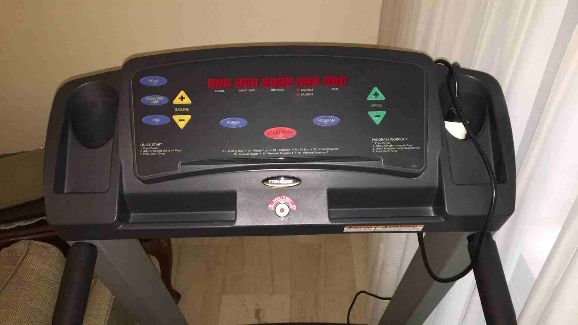 Treadmill, brand Trimline 2.0 HP for sale
لا تنسَ أنك شاهدت هذا الإعلان في عنكبوت
Treadmill in ex...