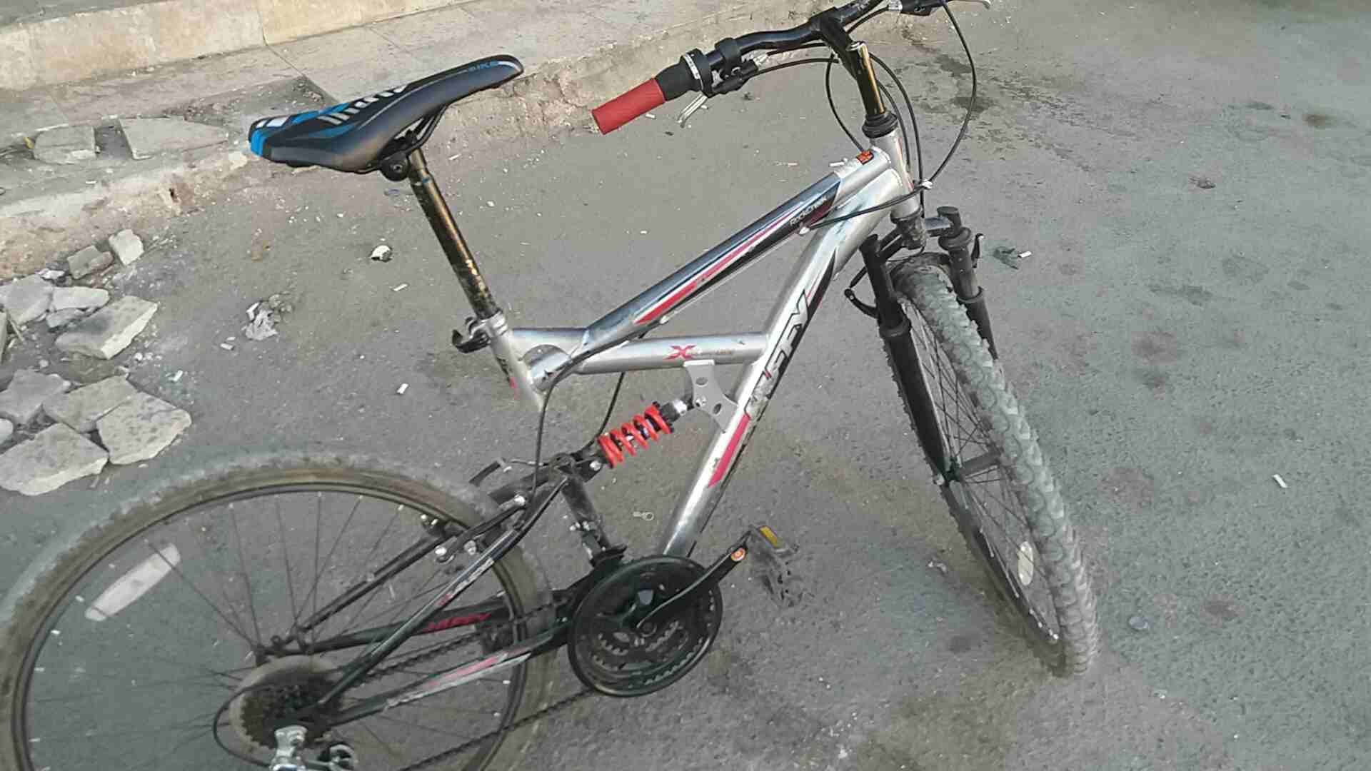 بسكليت امريكي بدل على جرو دوبر مان (اقرئ نص الاعلان)
لا تنسَ أنك شاهدت هذا الإعلان في عنكبوت
البس...