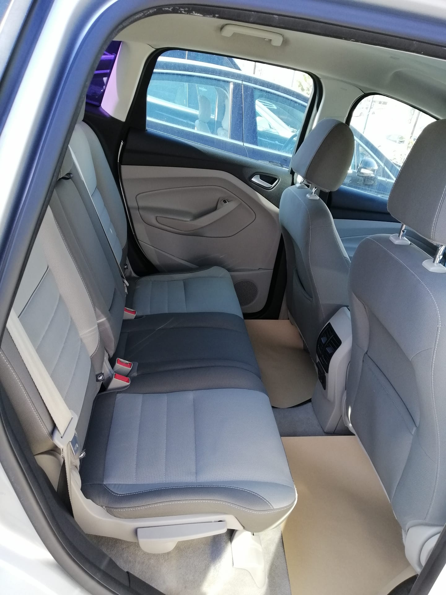 فورد c-max 2013 كلين تايتل
لا تنسَ أنك شاهدت هذا الإعلان في عنكبوت
فورد 2013 c max سلفر عداد...