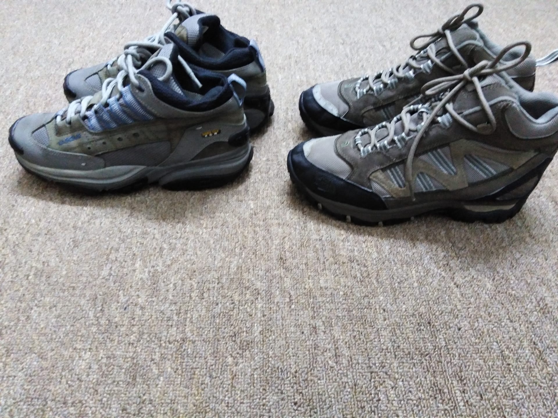 بحاله الوكالة بوت ماركة The North Face VASQUE الزرقاء
لا تنسَ أنك شاهدت هذا الإعلان في عنكبوت...