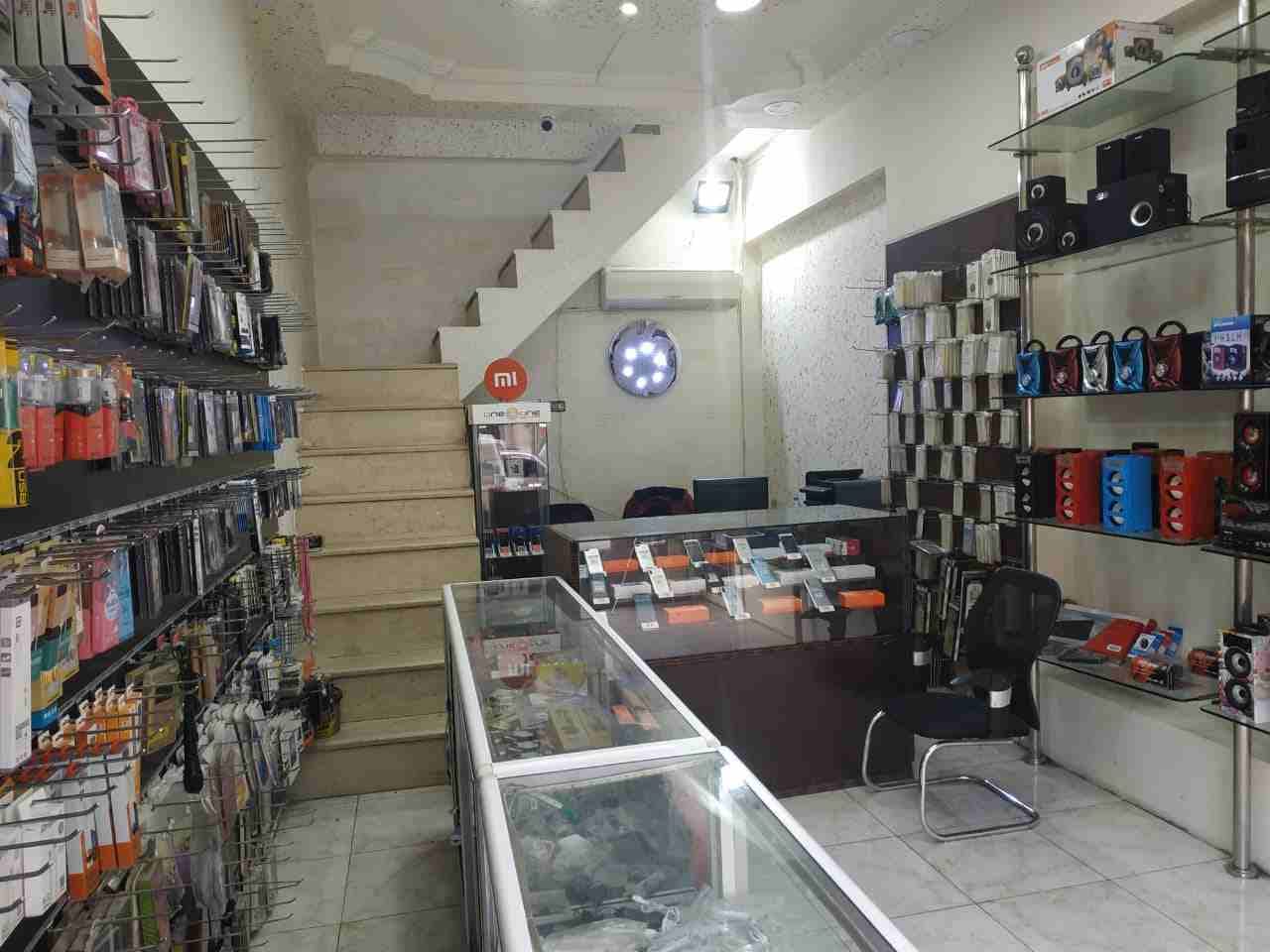 محل خلويات وكمبيوتر للبيع بداعي السفر في ابو علندا
لا تنسَ أنك شاهدت هذا الإعلان في عنكبوت
محل خل...