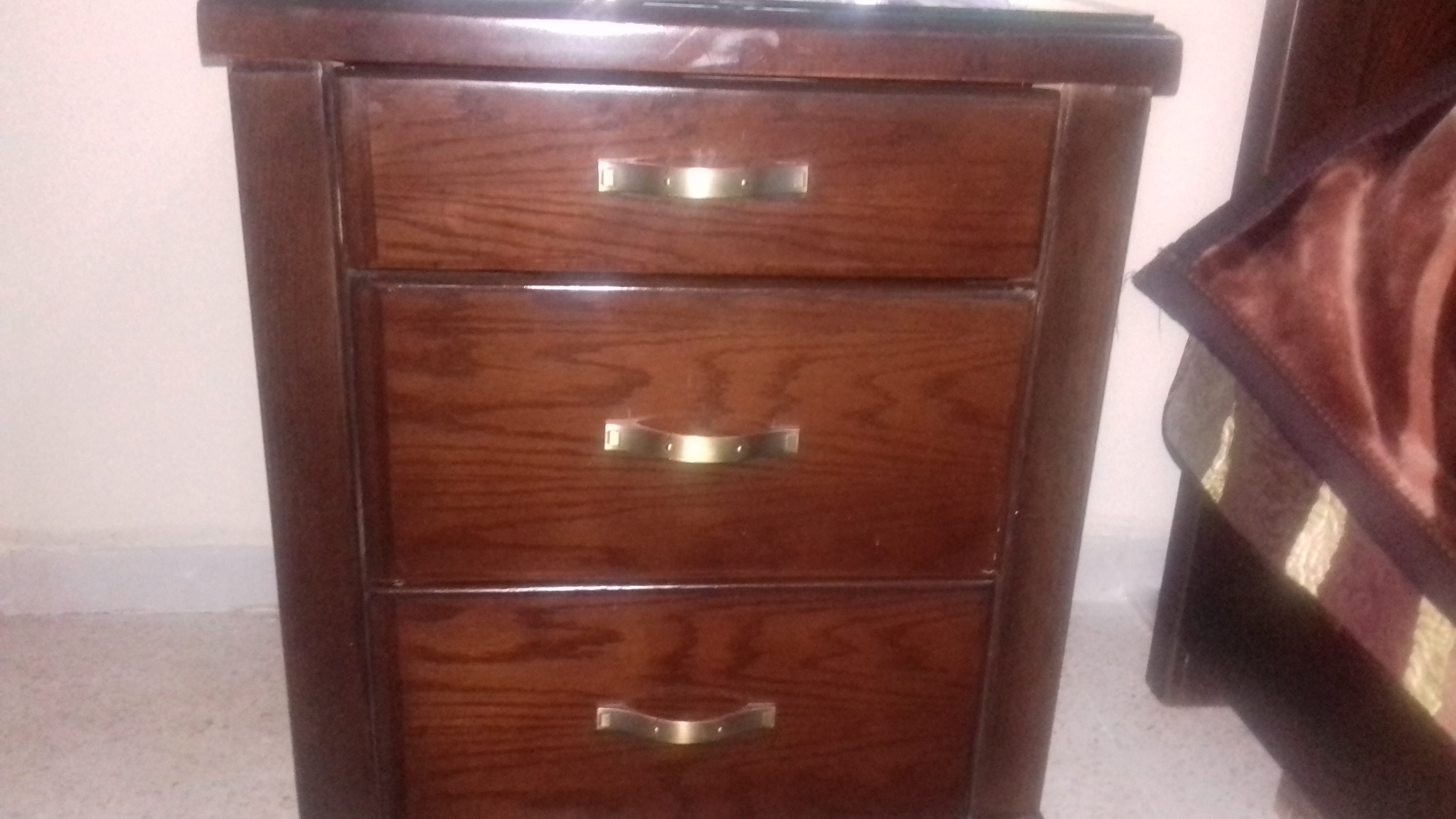 غرفة نوم خشب بحالة جيدة جدا
لا تنسَ أنك شاهدت هذا الإعلان في عنكبوت
غرفة نوم خشب كاملة بحالة...