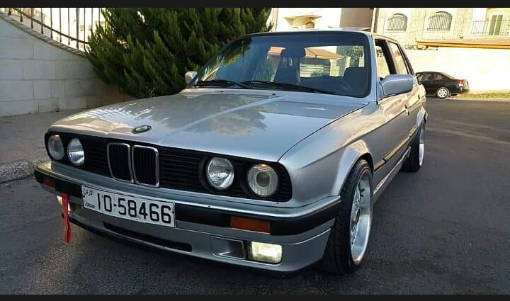 بي ام بوز النمر
لا تنسَ أنك شاهدت هذا الإعلان في عنكبوت
Bmw 318
مديل 87 محدثه 91 محرك جديد...